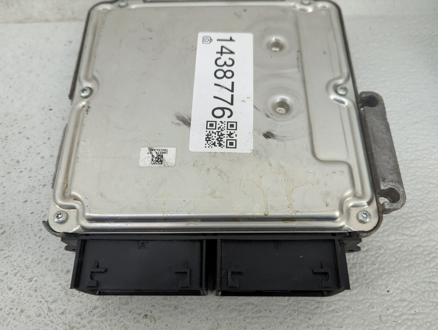 2015-2016 Ford Escape PCM Engine Control Computer ECU ECM PCU OEM P/N:FJ5A-12A650-VB FJ5A-12B684-BA Fits Fits 2015 2016 OEM 