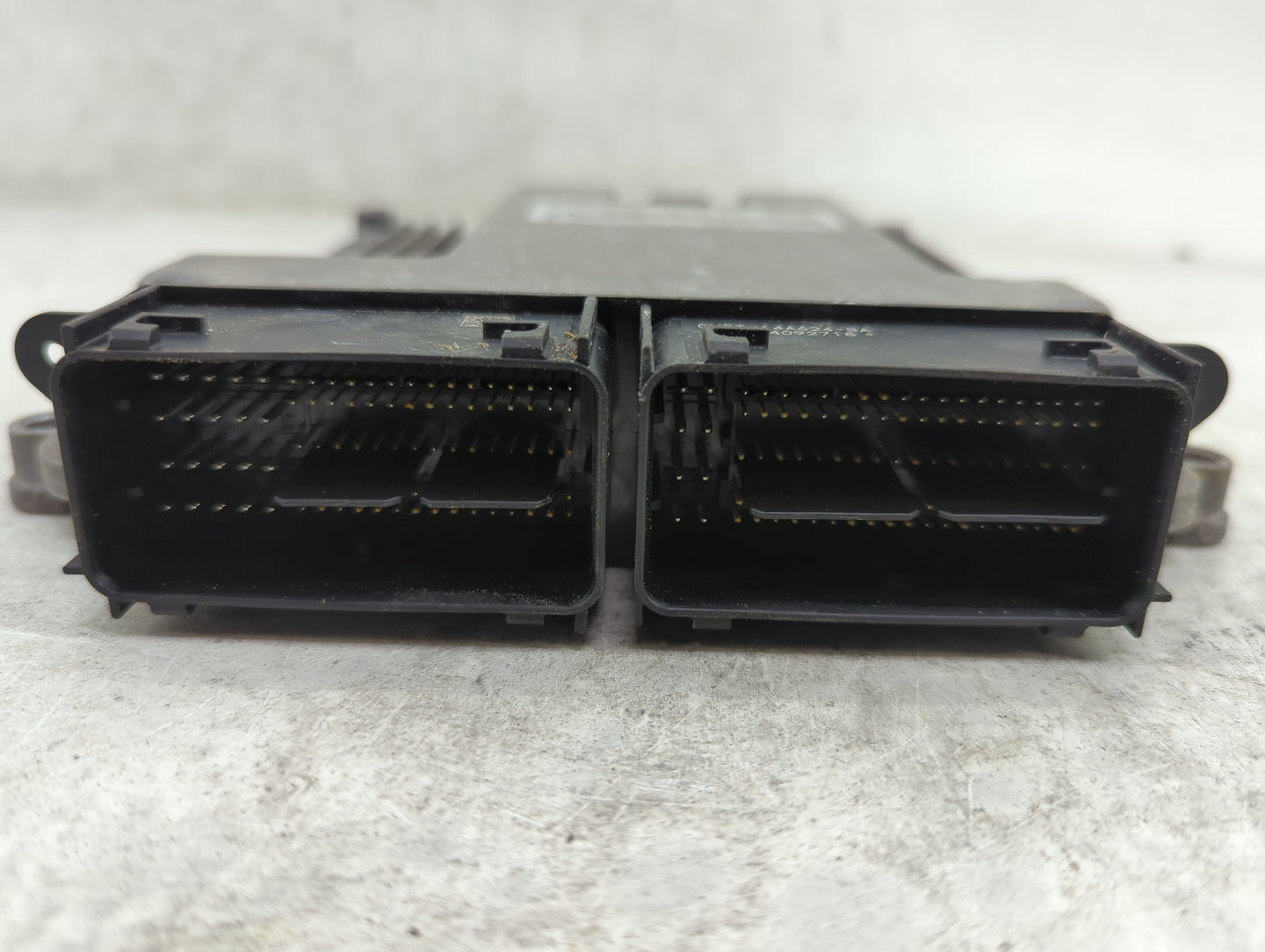 2015-2016 Ford Escape PCM Engine Control Computer ECU ECM PCU OEM P/N:FJ5A-12A650-ED FJ5A-12B684-BA Fits Fits 2015 2016 OEM 