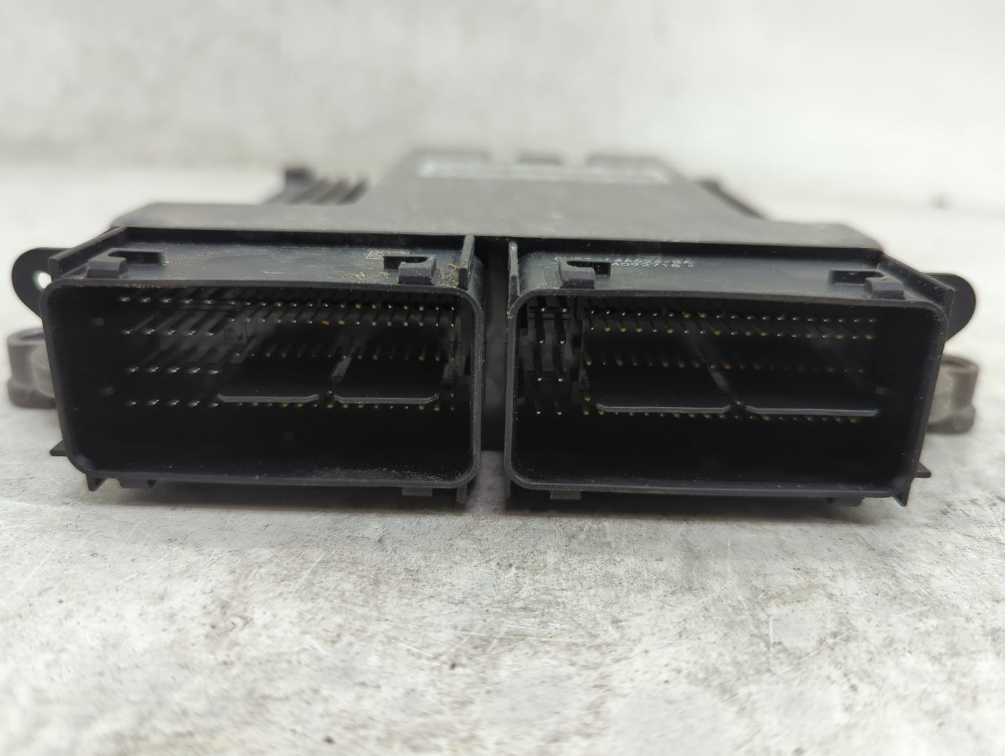 2015-2016 Ford Escape PCM Engine Control Computer ECU ECM PCU OEM P/N:FJ5A-12A650-ED FJ5A-12B684-BA Fits Fits 2015 2016 OEM 