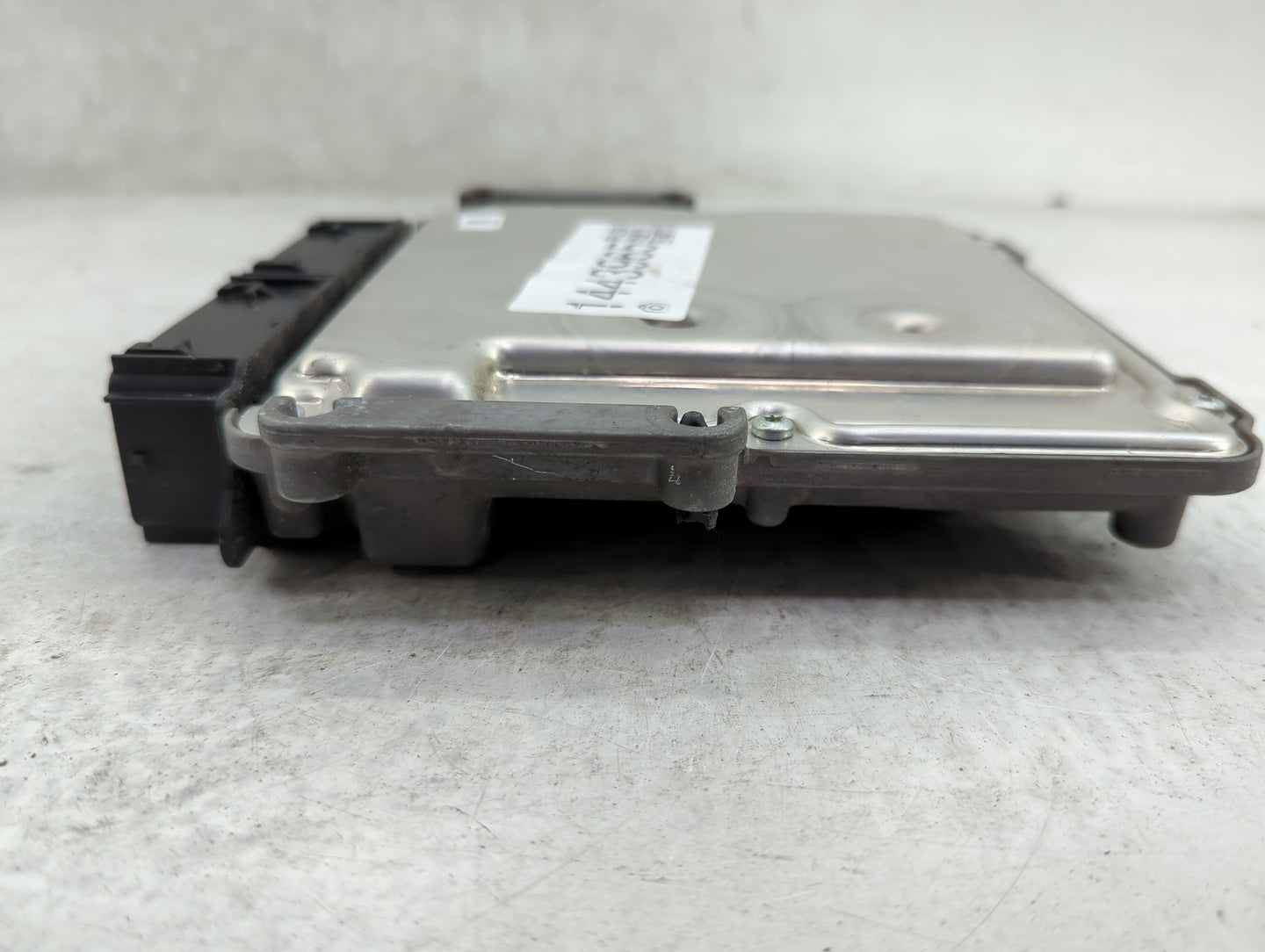 2015-2016 Ford Escape PCM Engine Control Computer ECU ECM PCU OEM P/N:FJ5A-12A650-ED FJ5A-12B684-BA Fits Fits 2015 2016 OEM 
