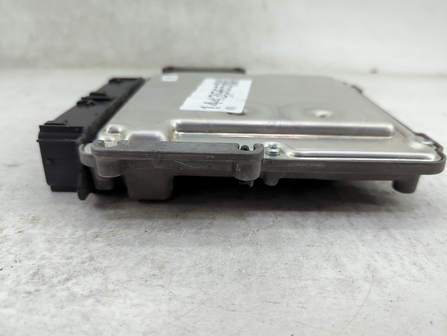 2015-2016 Ford Escape PCM Engine Control Computer ECU ECM PCU OEM P/N:FJ5A-12A650-ED FJ5A-12B684-BA Fits Fits 2015 2016 OEM 