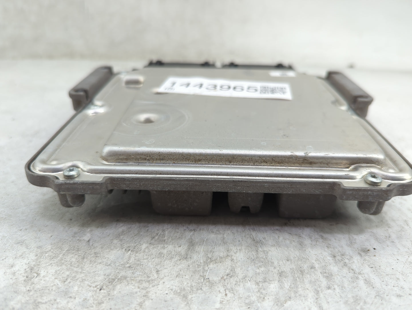 2015-2016 Ford Escape PCM Engine Control Computer ECU ECM PCU OEM P/N:FJ5A-12A650-ED FJ5A-12B684-BA Fits Fits 2015 2016 OEM 
