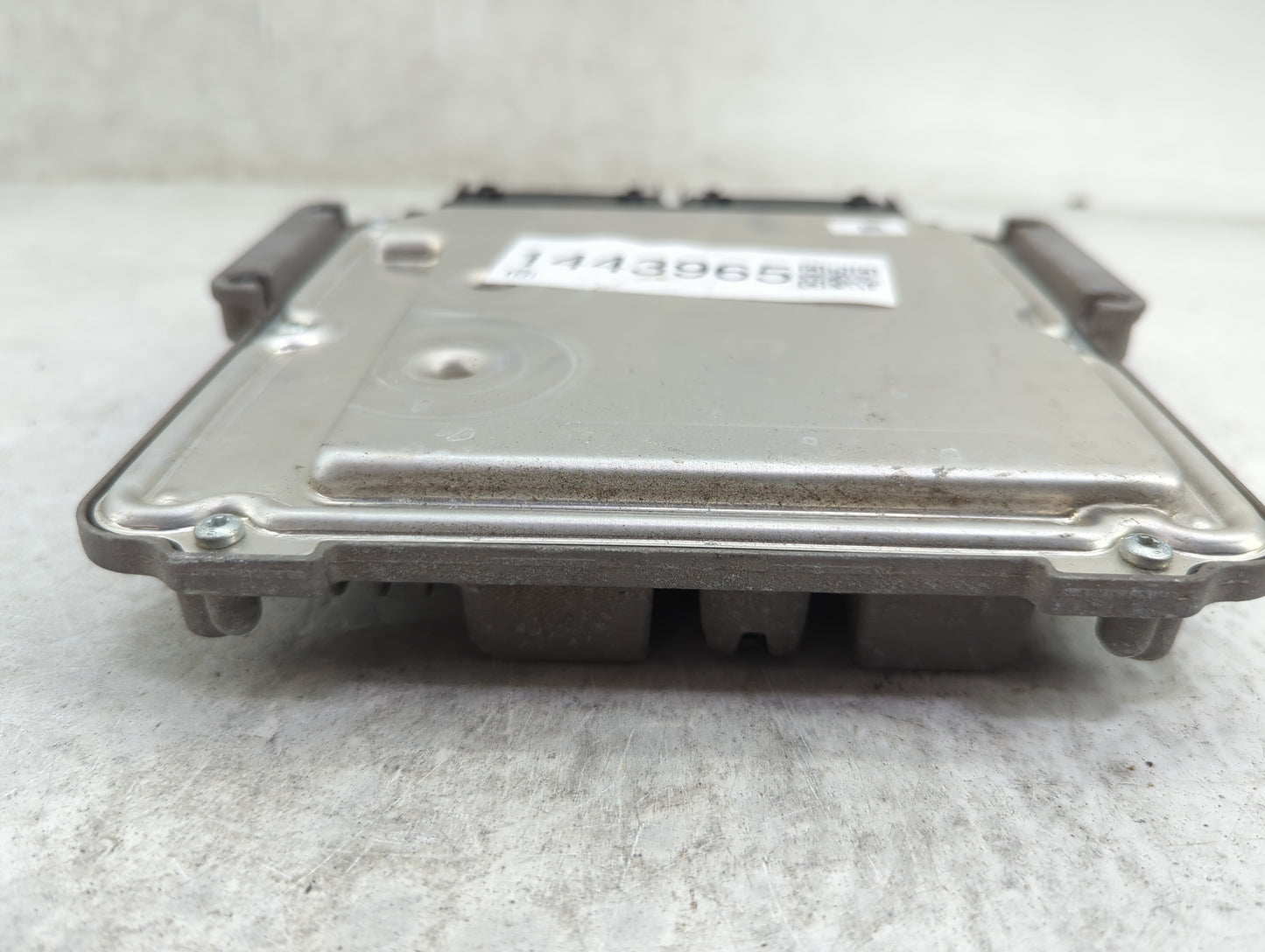 2015-2016 Ford Escape PCM Engine Control Computer ECU ECM PCU OEM P/N:FJ5A-12A650-ED FJ5A-12B684-BA Fits Fits 2015 2016 OEM 