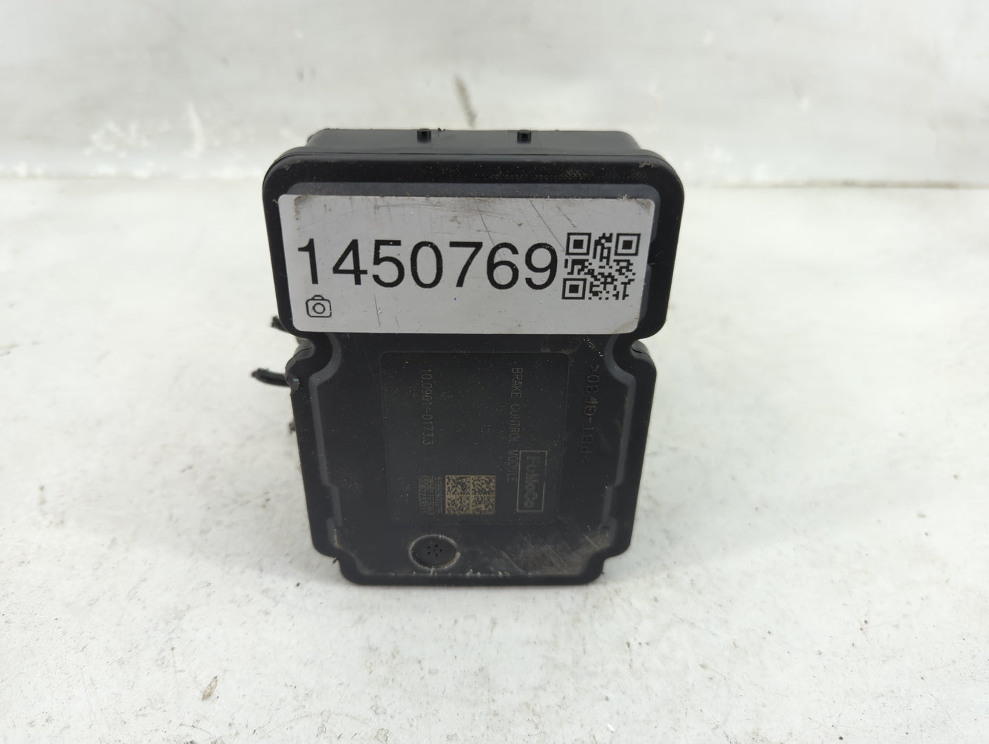 2016 Ford Escape ABS Pump Control Module Replacement P/N:CV61-2C405-AG Fits OEM Used Auto Parts - Oemusedautoparts1.com
