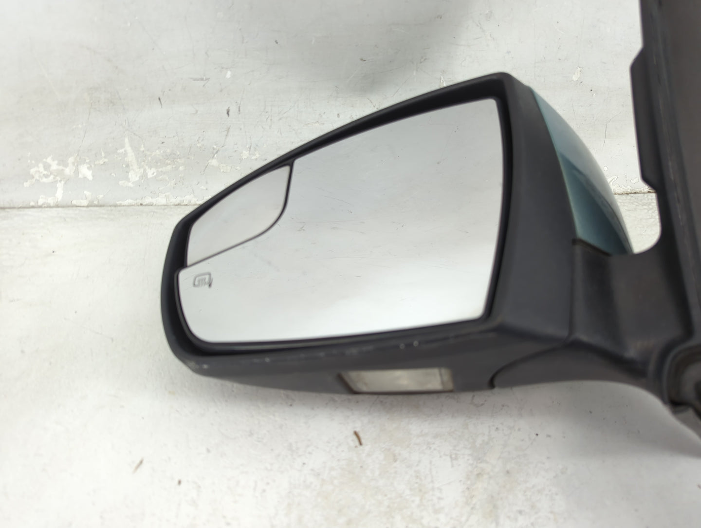 2013-2016 Ford Escape Driver Side View Mirror - Left Door Mirror OEM Used - Oemusedautoparts1.com