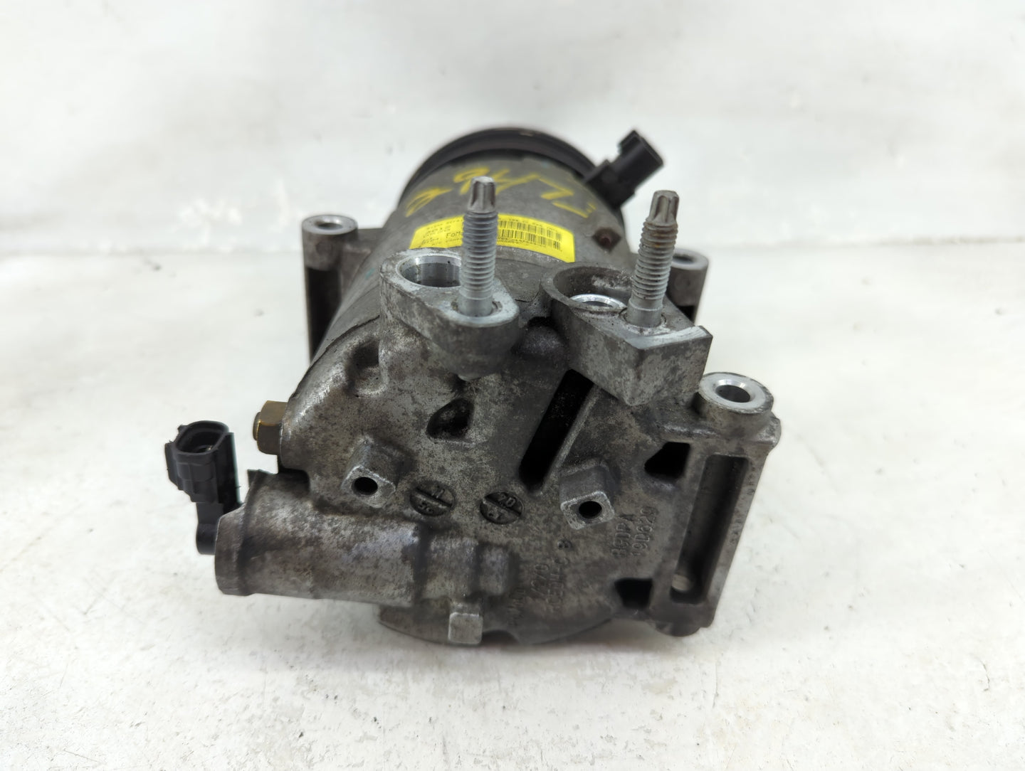 2013-2016 Ford Escape Air Conditioning A/c Ac Compressor Oem 1466924 - Oemusedautoparts1.com