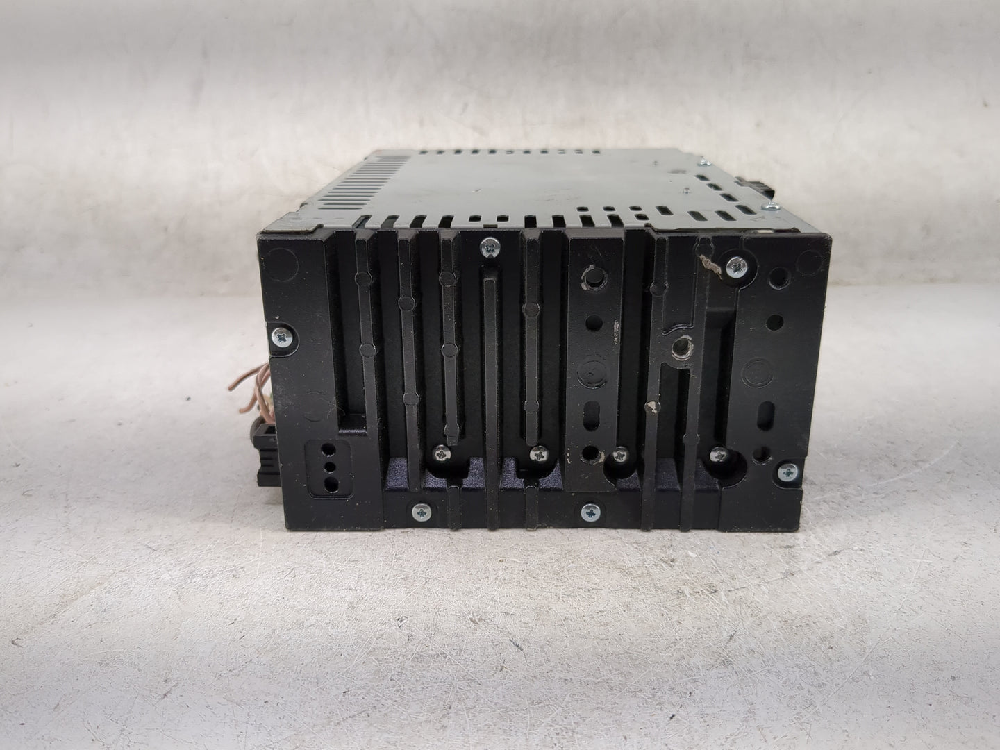2015-2016 Ford Escape Radio AM FM Cd Player Receiver Replacement P/N:CJ5T-19C107-HB Fits Fits 2015 2016 OEM Used Auto Parts 