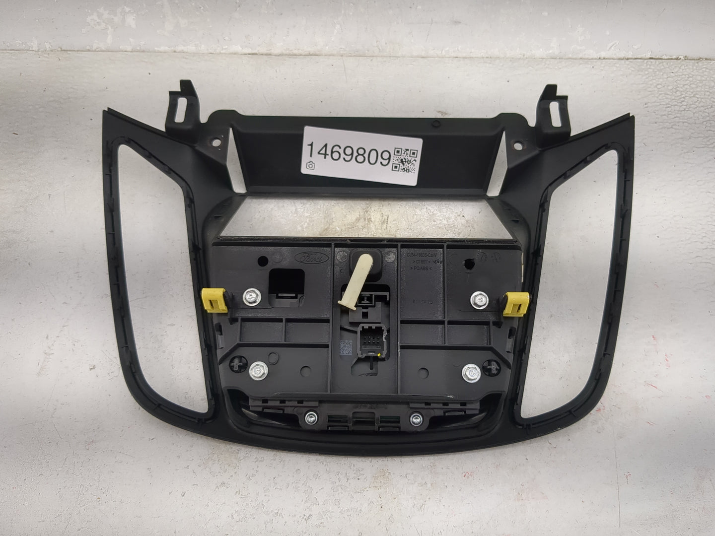 2013-2016 Ford Escape Radio Control Panel Black 1469809 - Oemusedautoparts1.com