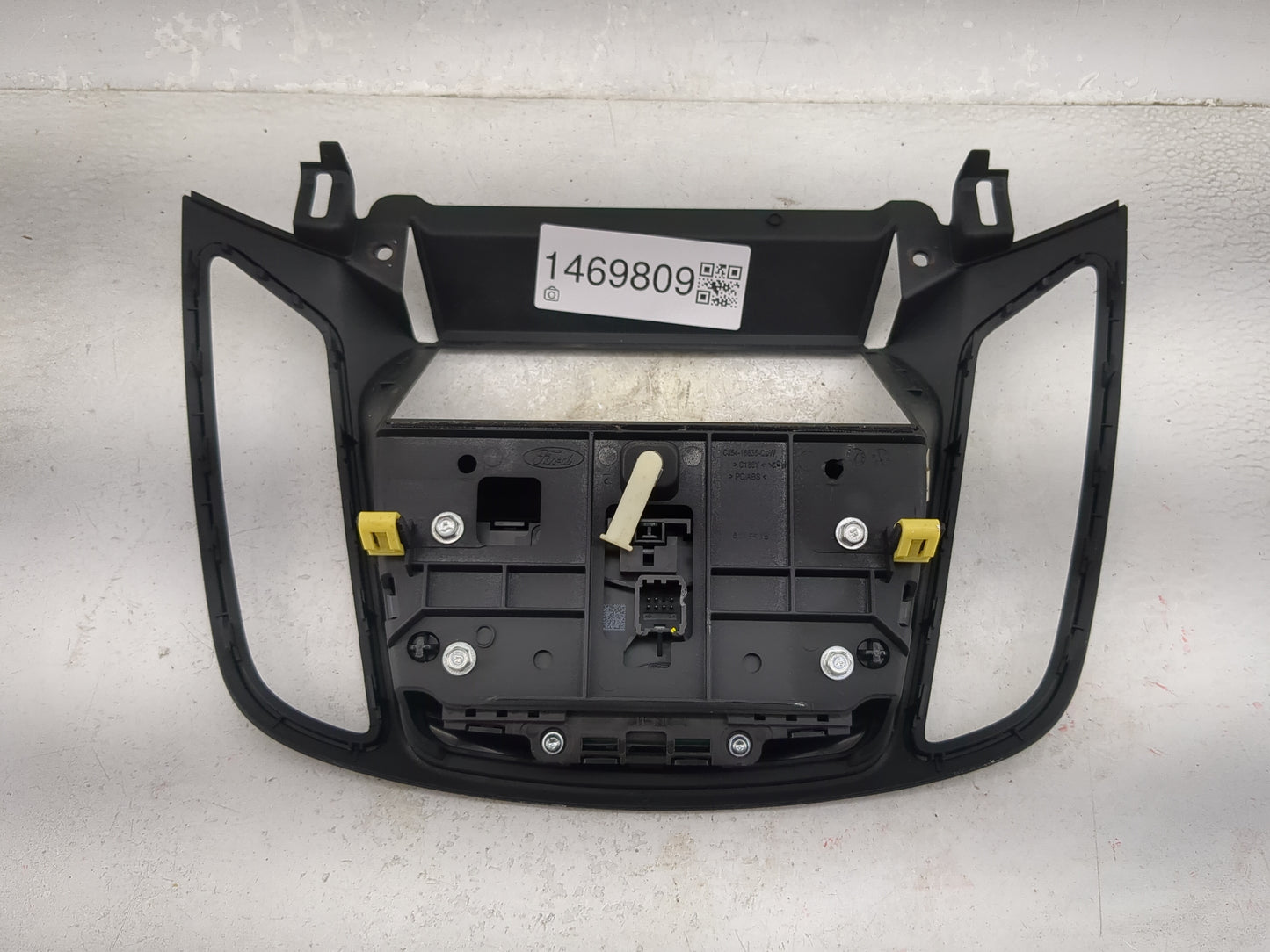 2013-2016 Ford Escape Radio Control Panel Black 1469809 - Oemusedautoparts1.com