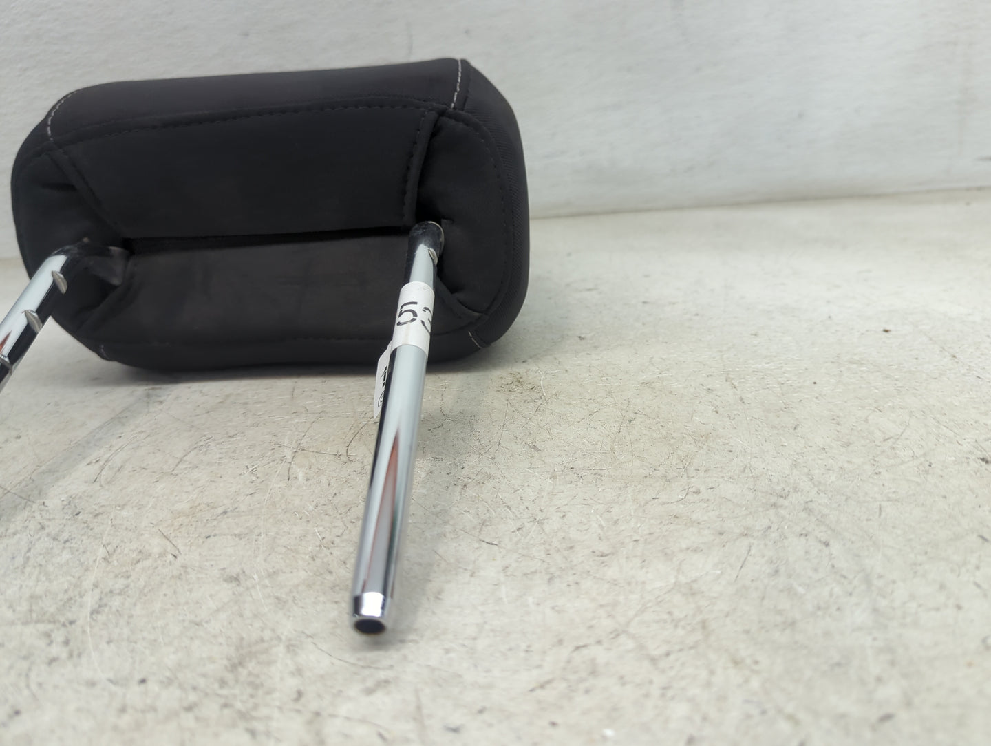 2016-2019 Ford Escape Headrest Head Rest Front Driver Seat Black 1470532 - Oemusedautoparts1.com