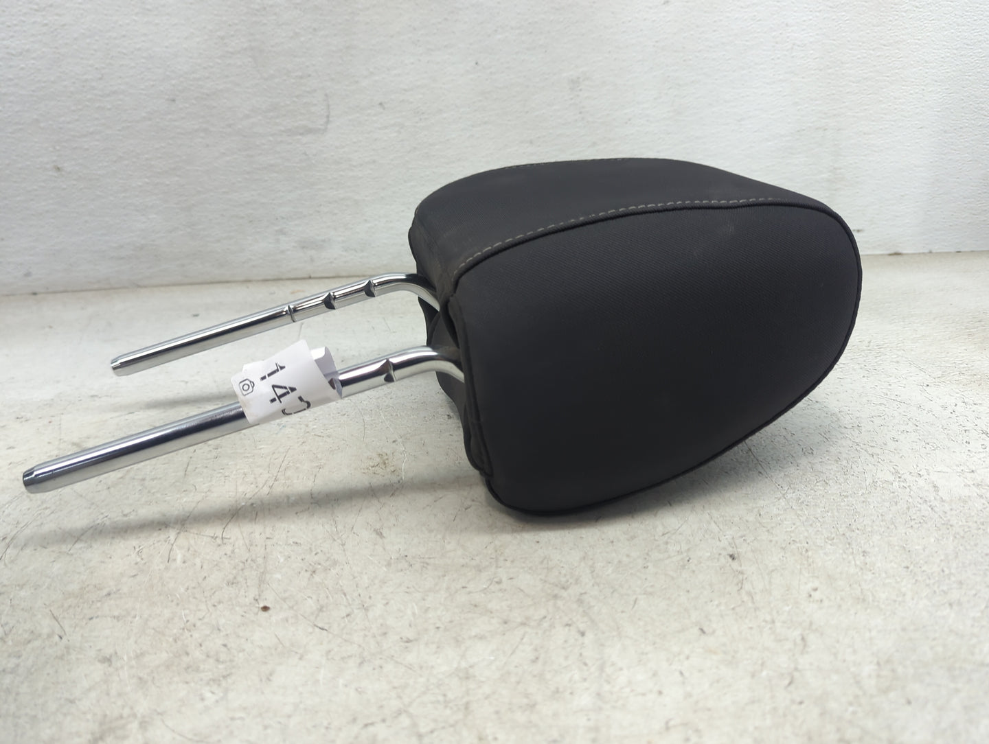 2016-2019 Ford Escape Headrest Head Rest Front Driver Passenger Seat Fits Fits 2016 2017 2018 2019 OEM Used Auto Parts - Oem