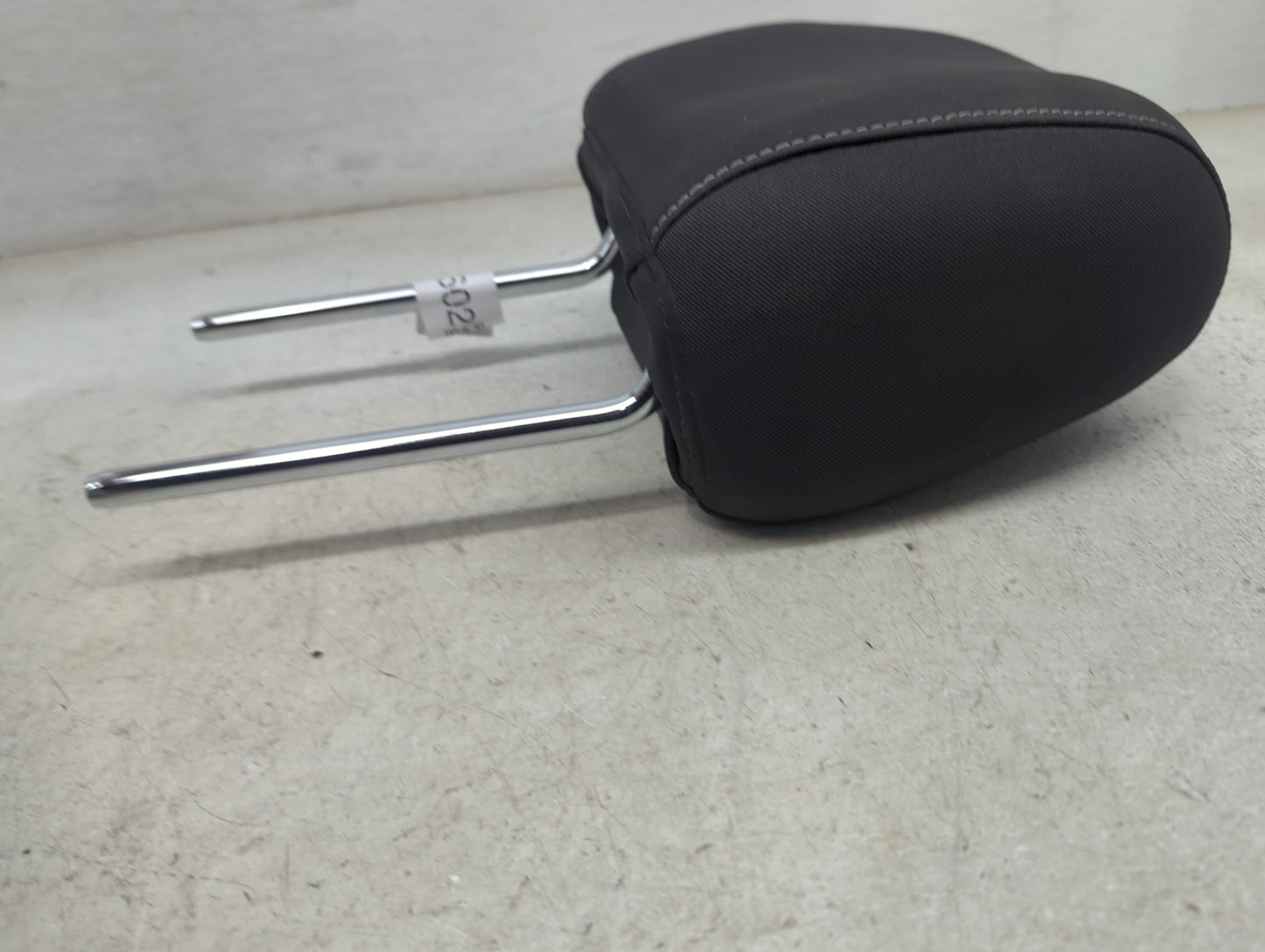 2016-2019 Ford Escape Headrest Head Rest Front Driver Passenger Seat Fits Fits 2016 2017 2018 2019 OEM Used Auto Parts - Oem