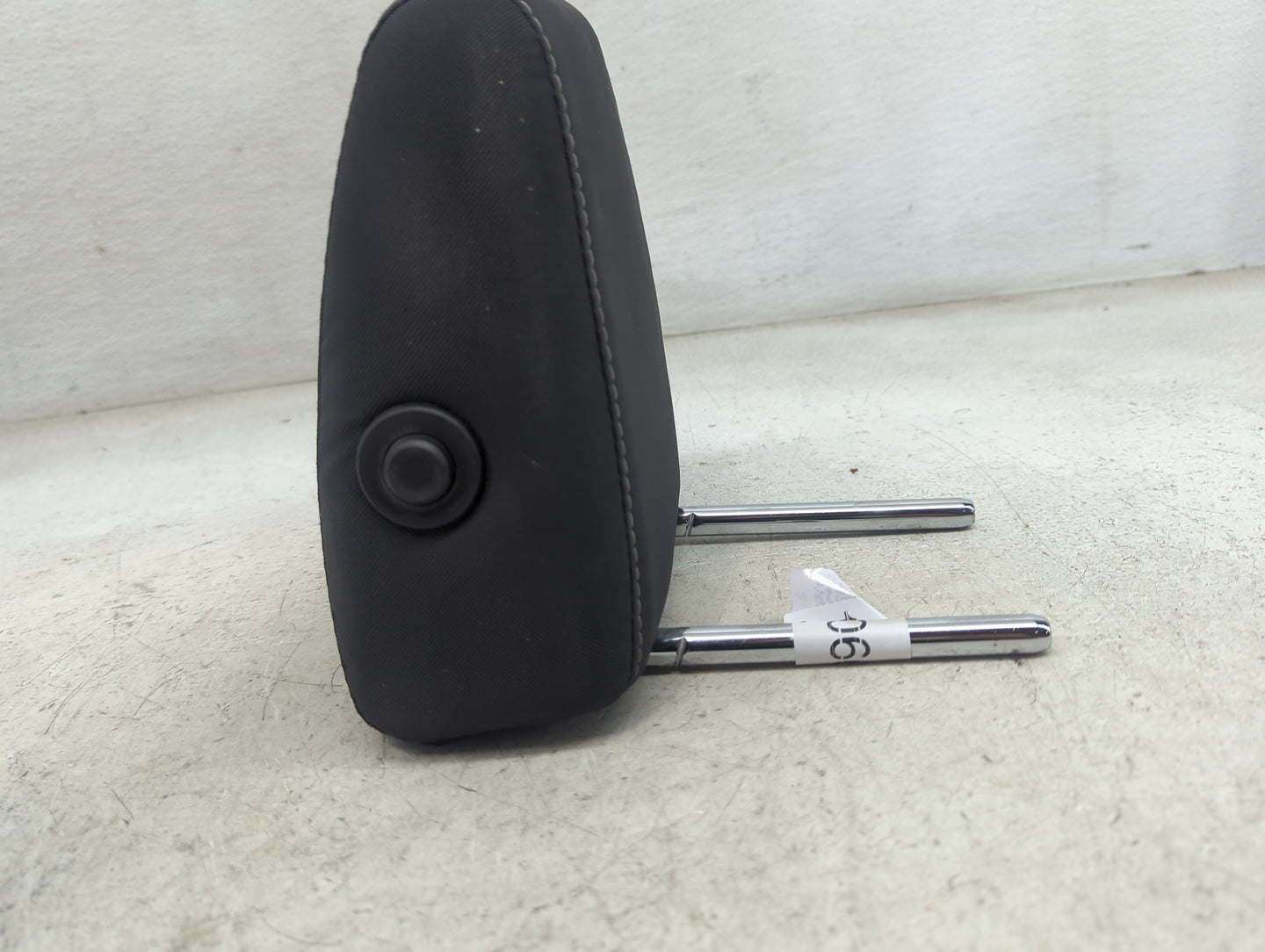2016-2019 Ford Escape Headrest Head Rest Rear Seat Fits Fits 2016 2017 2018 2019 OEM Used Auto Parts - Oemusedautoparts1.com