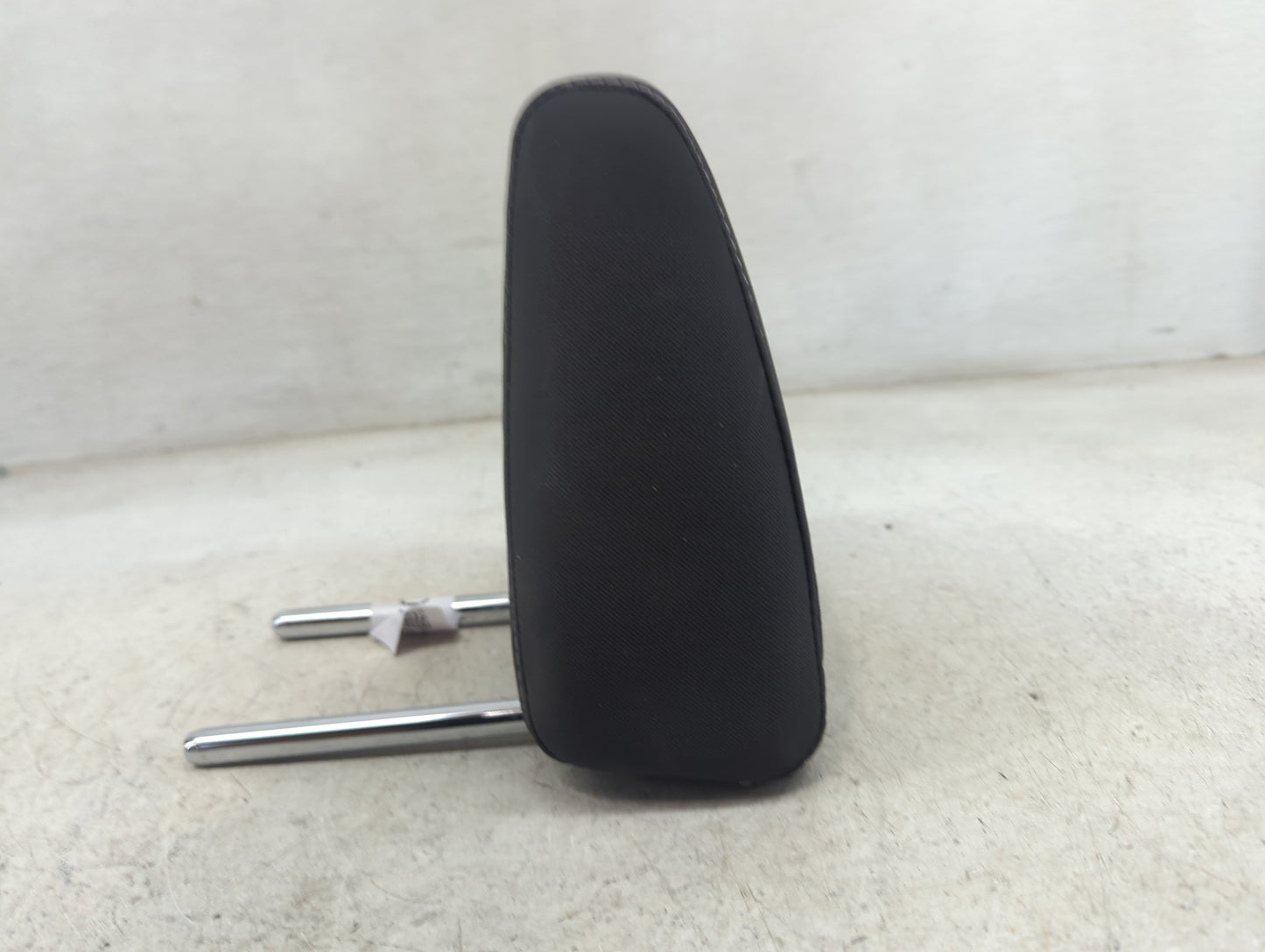 2016-2019 Ford Escape Headrest Head Rest Rear Seat Fits Fits 2016 2017 2018 2019 OEM Used Auto Parts - Oemusedautoparts1.com