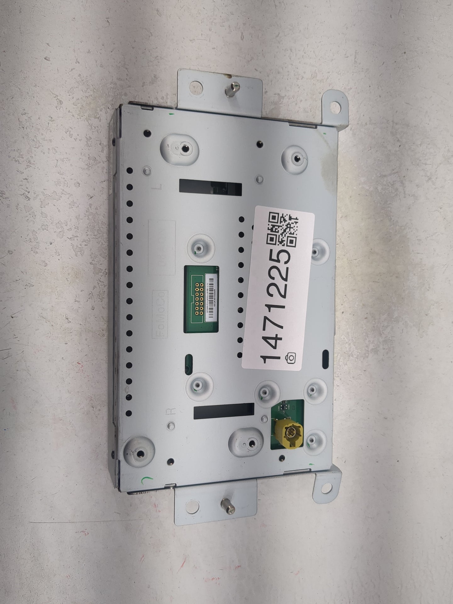 2016 Ford Escape Information Display Screen 1471225 - Oemusedautoparts1.com
