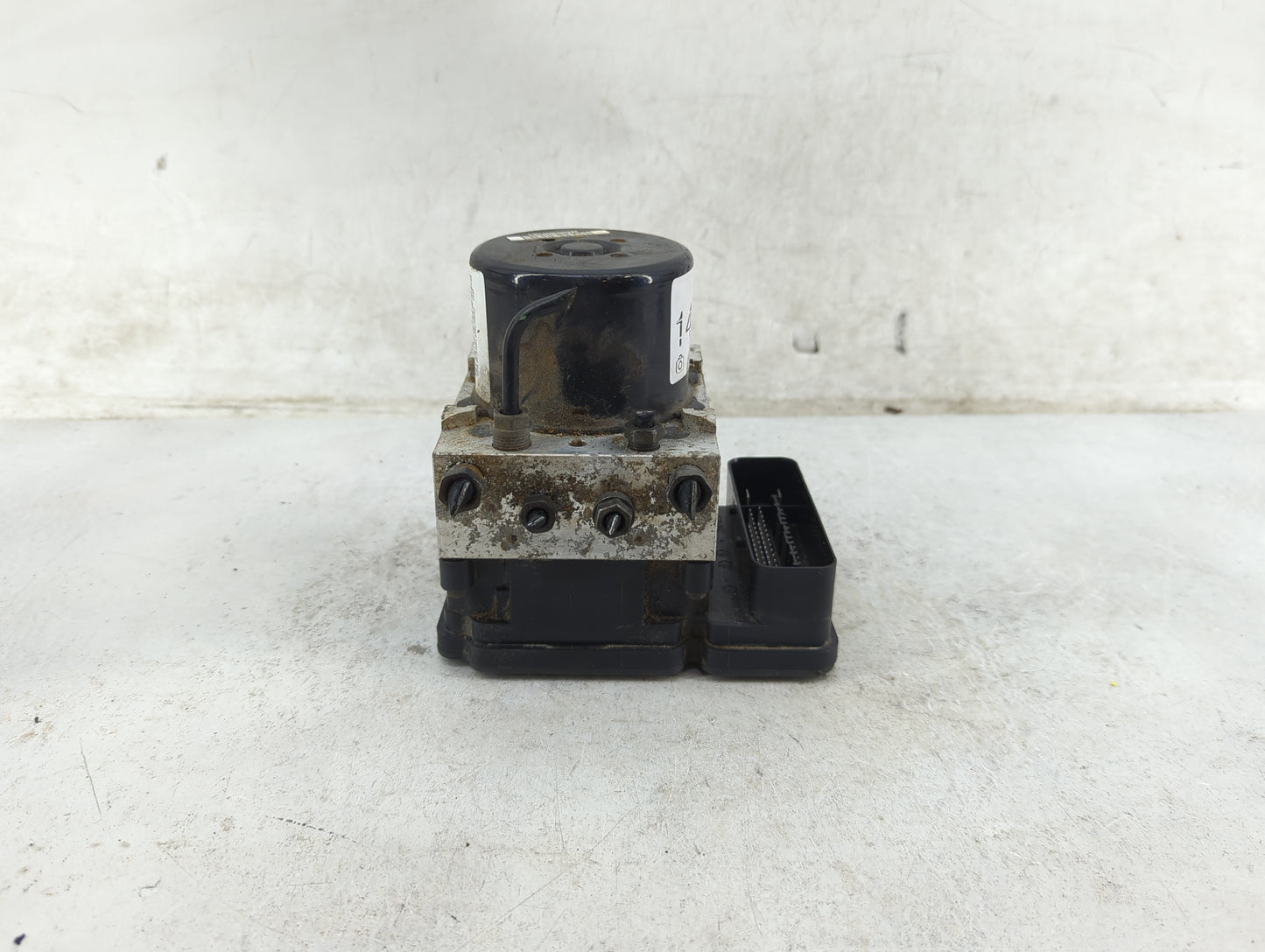 2016 Ford Escape ABS Pump Control Module Replacement P/N:CV61-2C405-GA 10.0212-1064.4 Fits OEM Used Auto Parts - Oemusedauto
