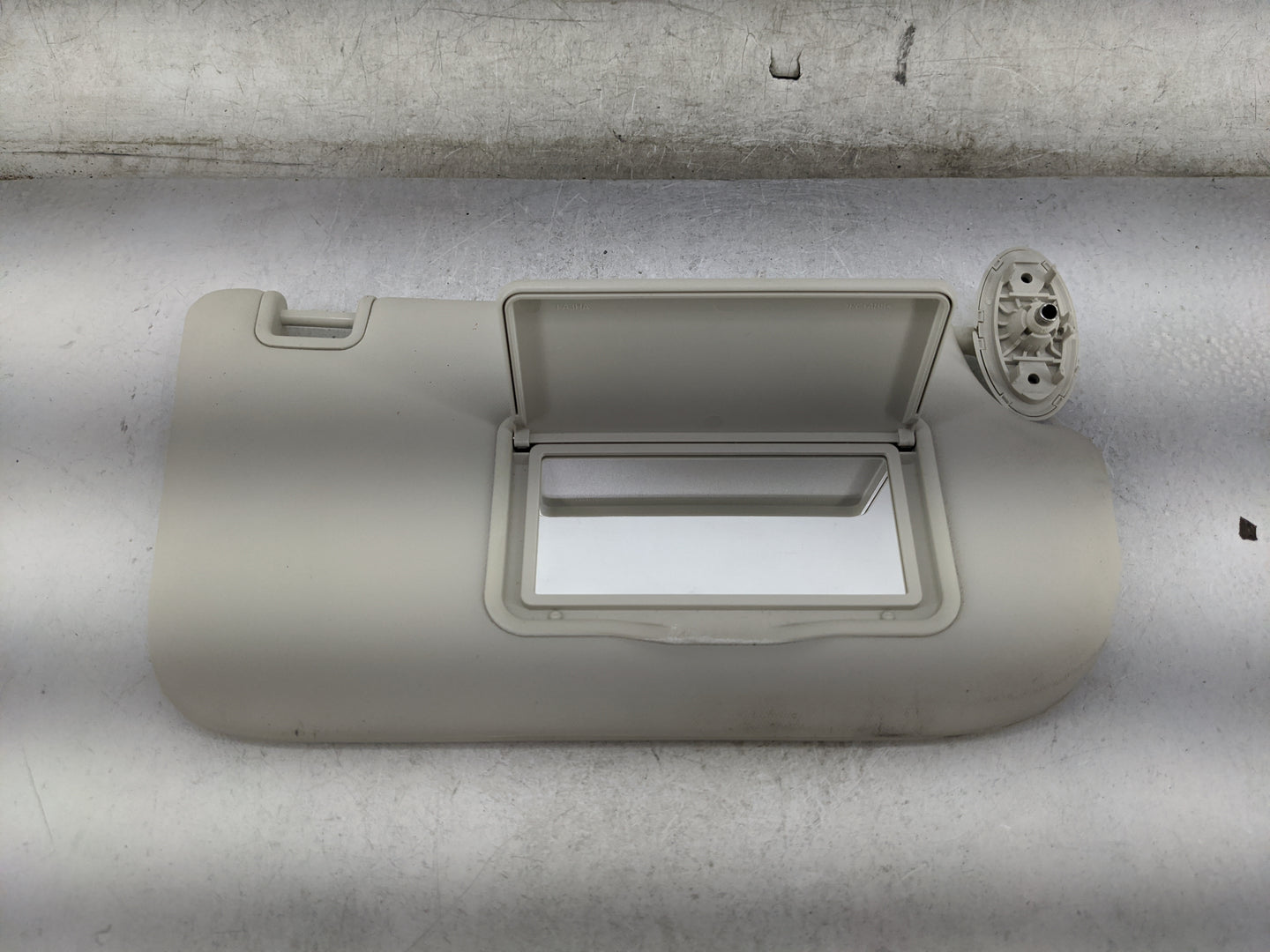2013-2019 Ford Escape Sun Visor Shade Replacement Passenger Right Mirror Fits Fits 2013 2014 2015 2016 2017 2018 2019 OEM Us
