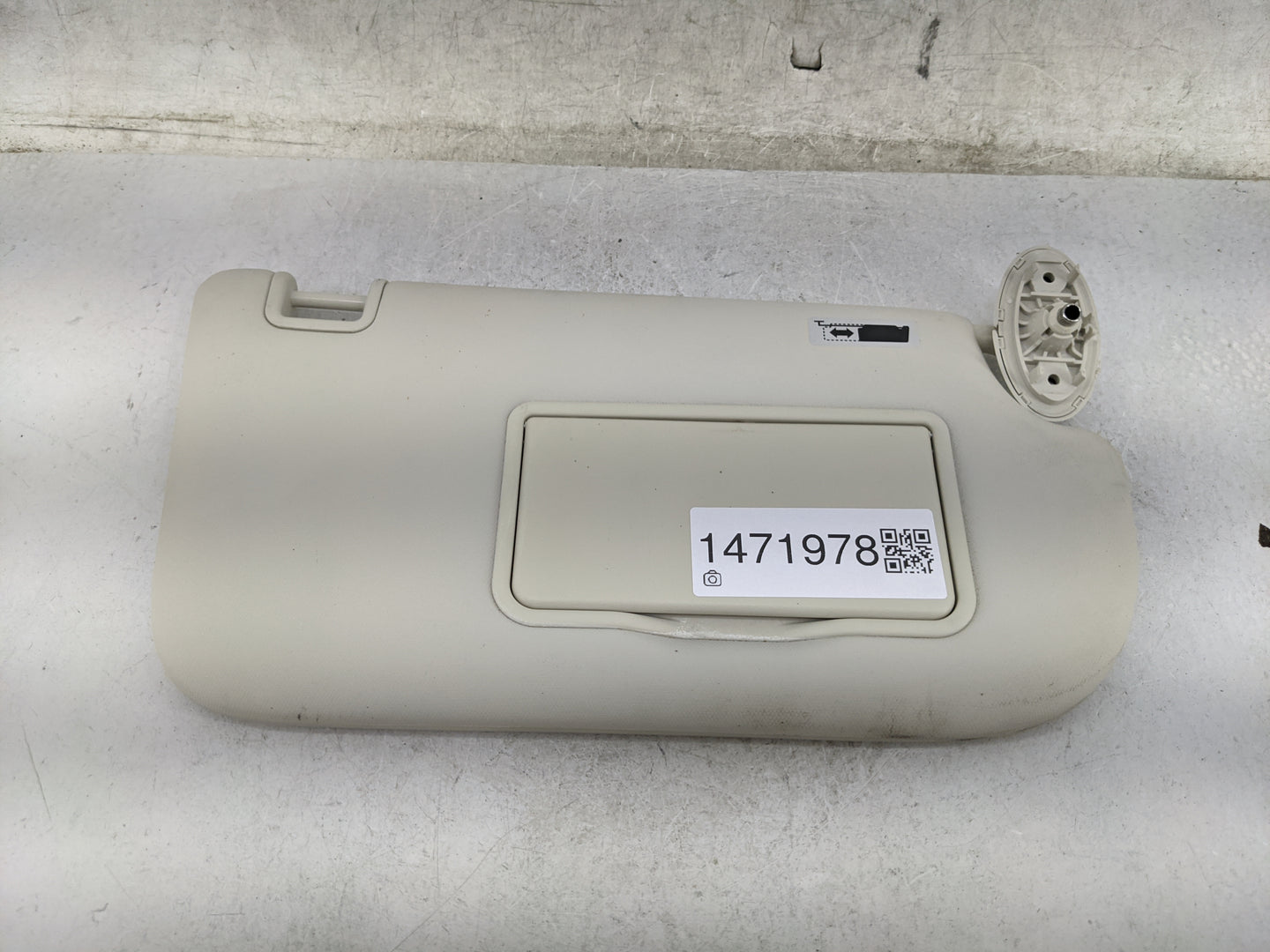 2013-2019 Ford Escape Sun Visor Shade Replacement Passenger Right Mirror Fits Fits 2013 2014 2015 2016 2017 2018 2019 OEM Us