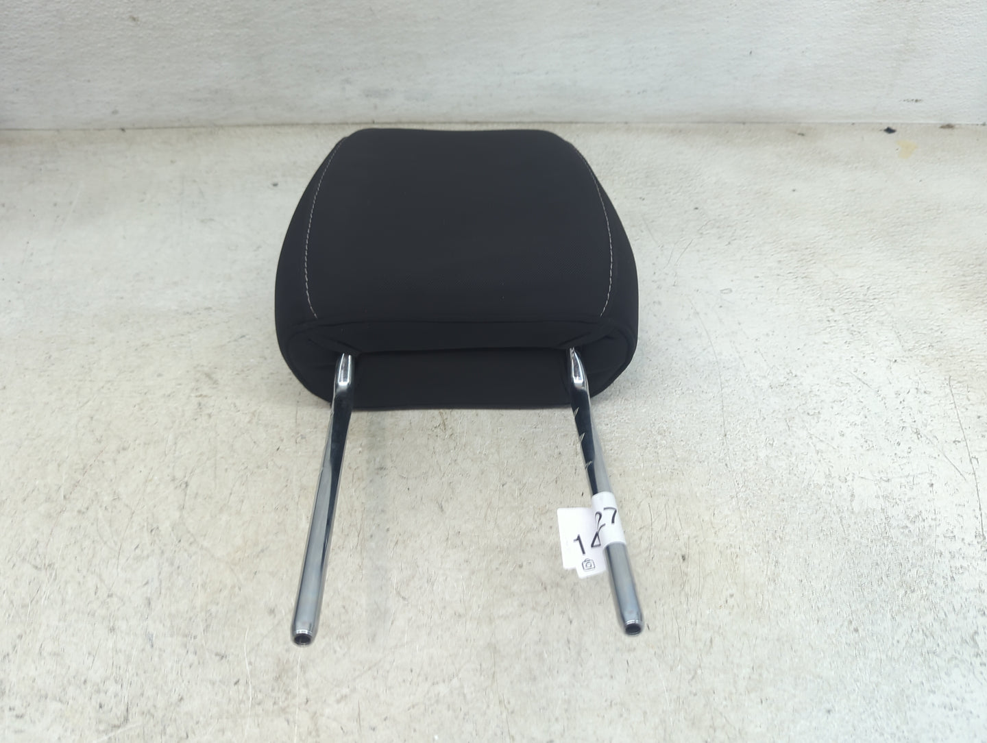 2016 Ford Escape Headrest Head Rest Front Driver Seat Black 1472771 - Oemusedautoparts1.com