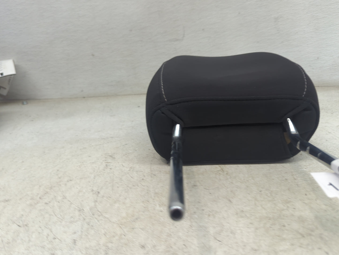 2016 Ford Escape Headrest Head Rest Front Driver Seat Black 1472771 - Oemusedautoparts1.com