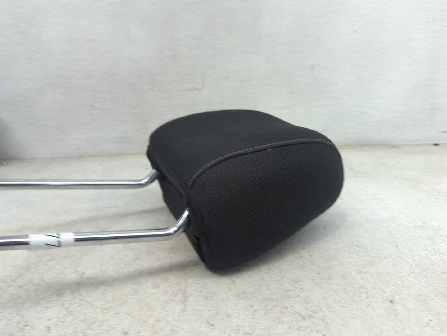 2016 Ford Escape Headrest Head Rest Front Driver Seat Black 1472771 - Oemusedautoparts1.com