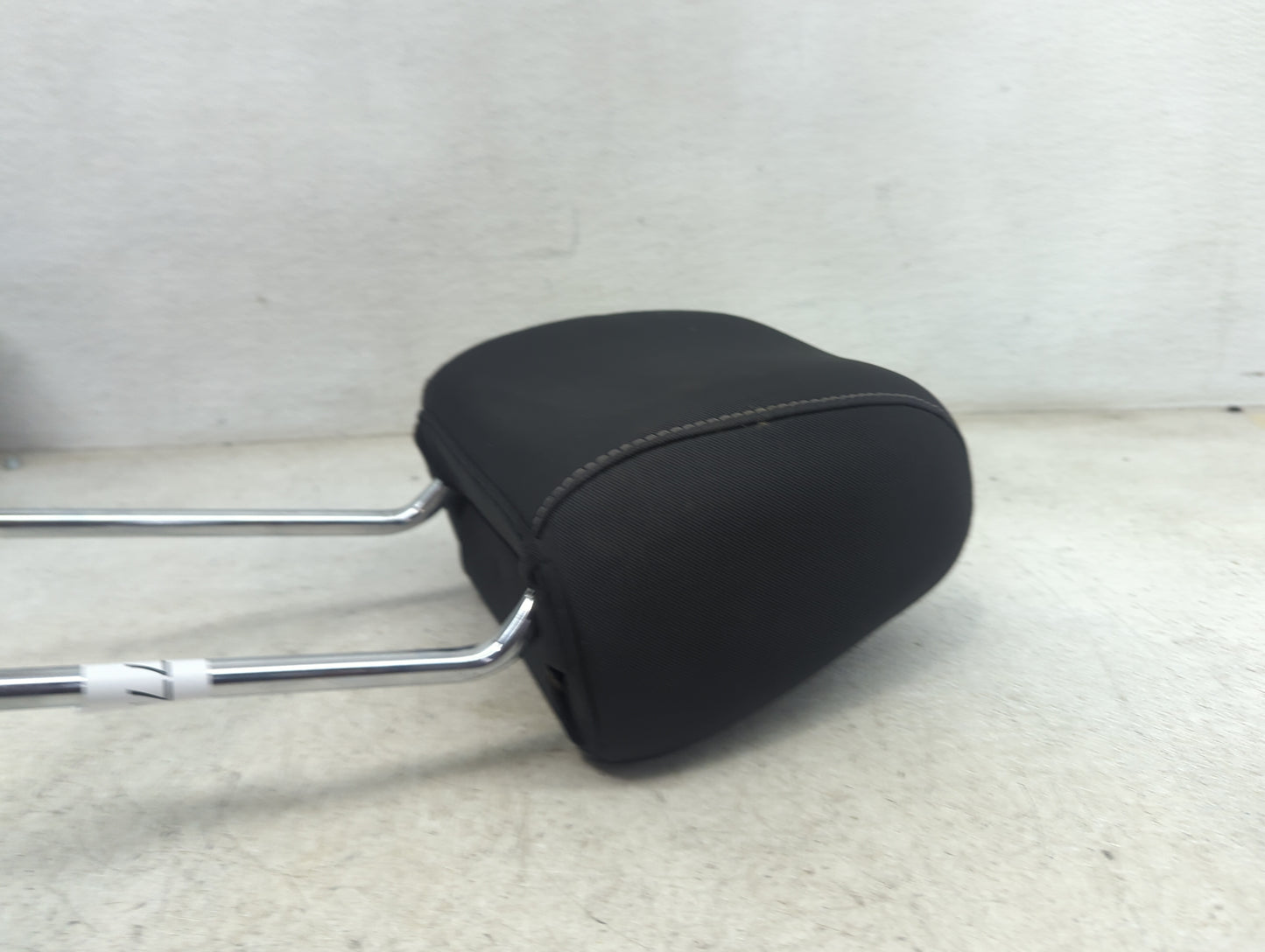 2016 Ford Escape Headrest Head Rest Front Driver Seat Black 1472771 - Oemusedautoparts1.com