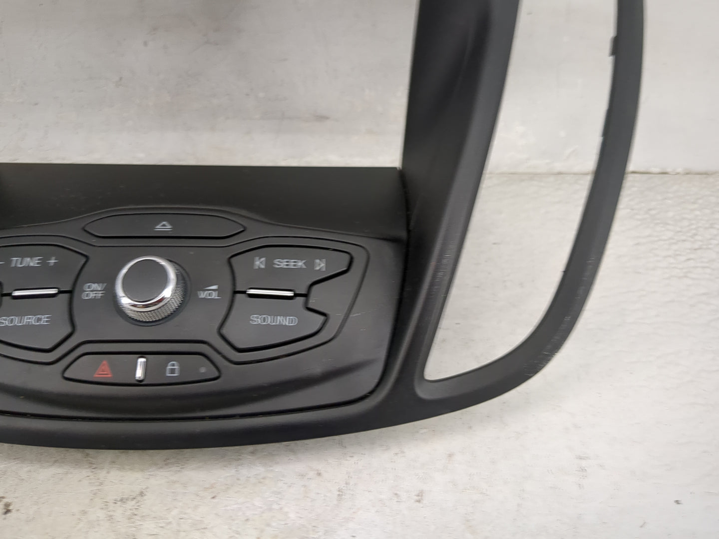 2016 Ford Escape Radio AM FM Cd Player Receiver Replacement P/N:CJ54-18835-CCW Fits OEM Used Auto Parts - Oemusedautoparts1.