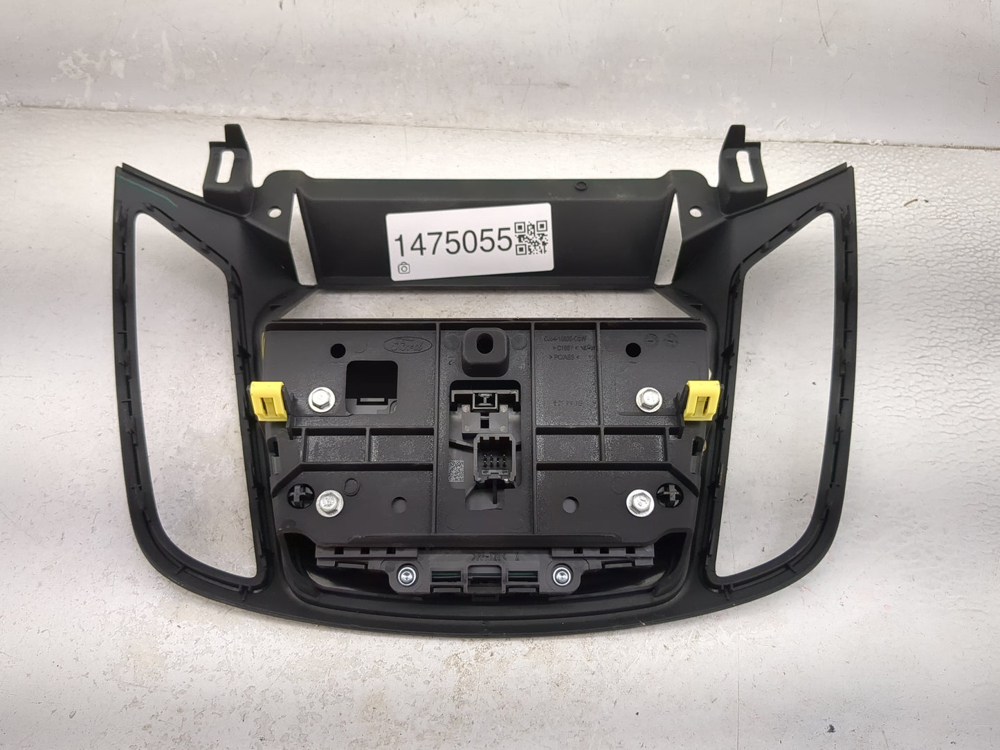 2016 Ford Escape Radio AM FM Cd Player Receiver Replacement P/N:CJ54-18835-CCW Fits OEM Used Auto Parts - Oemusedautoparts1.