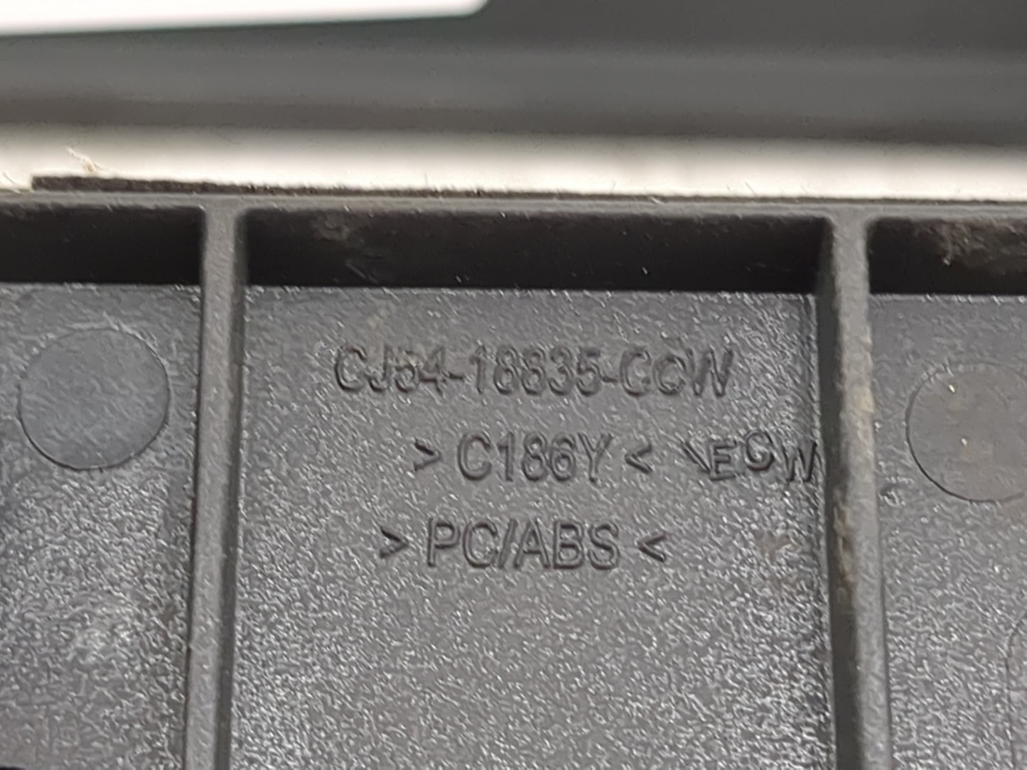 2016 Ford Escape Radio AM FM Cd Player Receiver Replacement P/N:CJ54-18835-CCW Fits OEM Used Auto Parts - Oemusedautoparts1.
