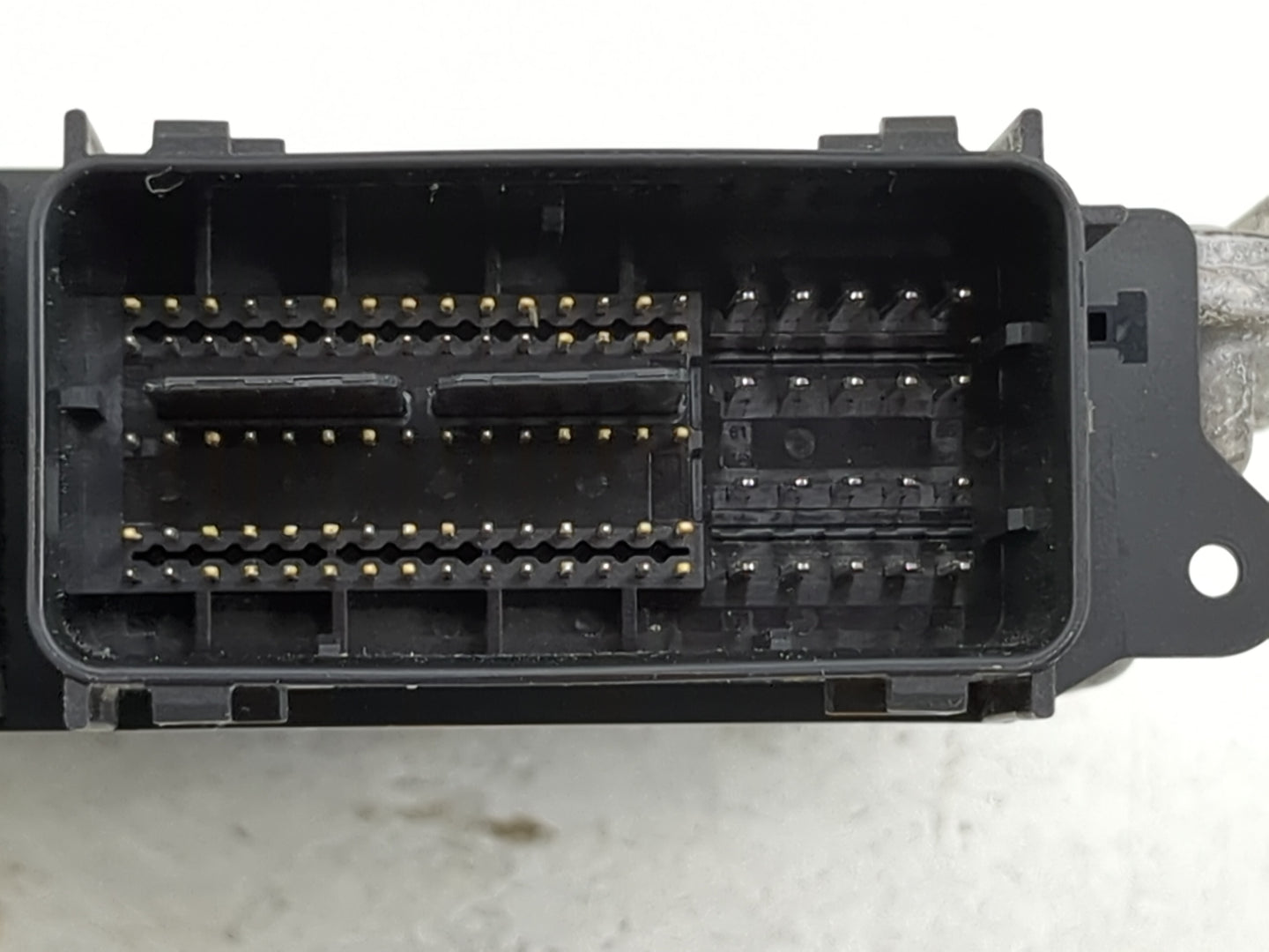 2015-2016 Ford Escape PCM Engine Control Computer ECU ECM PCU OEM P/N:GJ5A-12A650-TB FJ5A-12B684-BA Fits Fits 2015 2016 OEM 