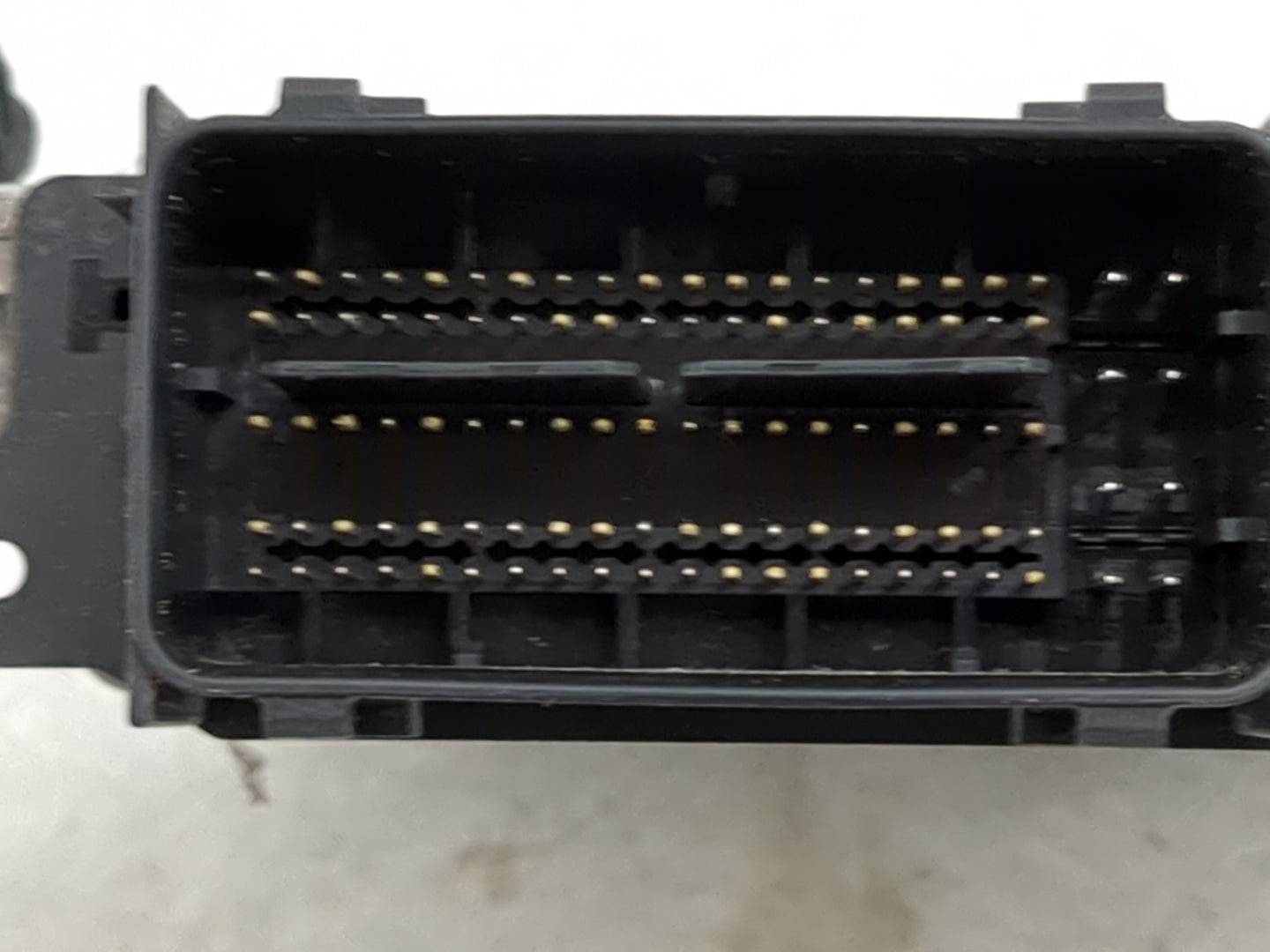 2015-2016 Ford Escape PCM Engine Control Computer ECU ECM PCU OEM P/N:GJ5A-12A650-TB FJ5A-12B684-BA Fits Fits 2015 2016 OEM 