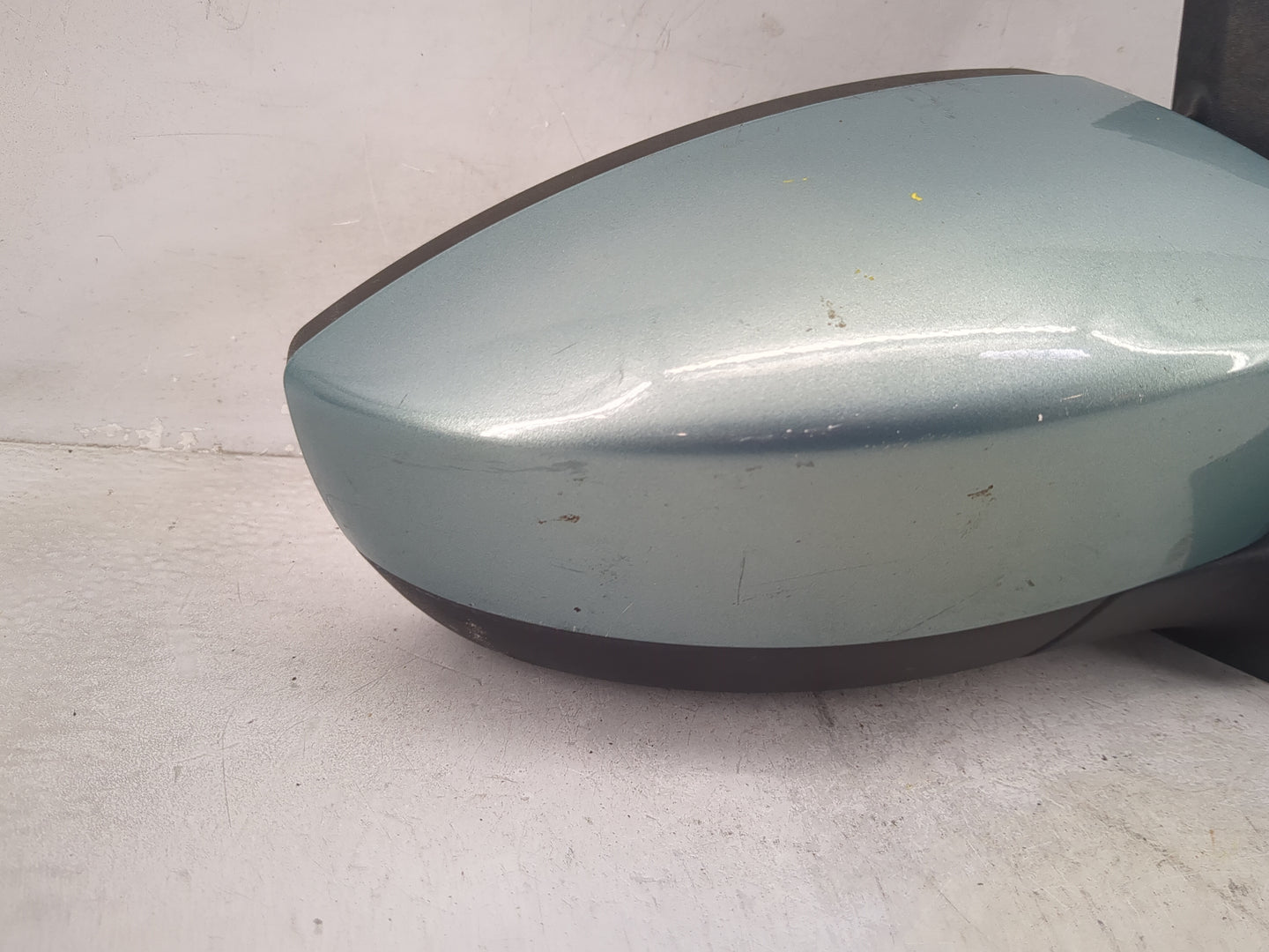 2016 Ford Escape Passenger Side View Mirror - Right Door Mirror OEM Used - Oemusedautoparts1.com