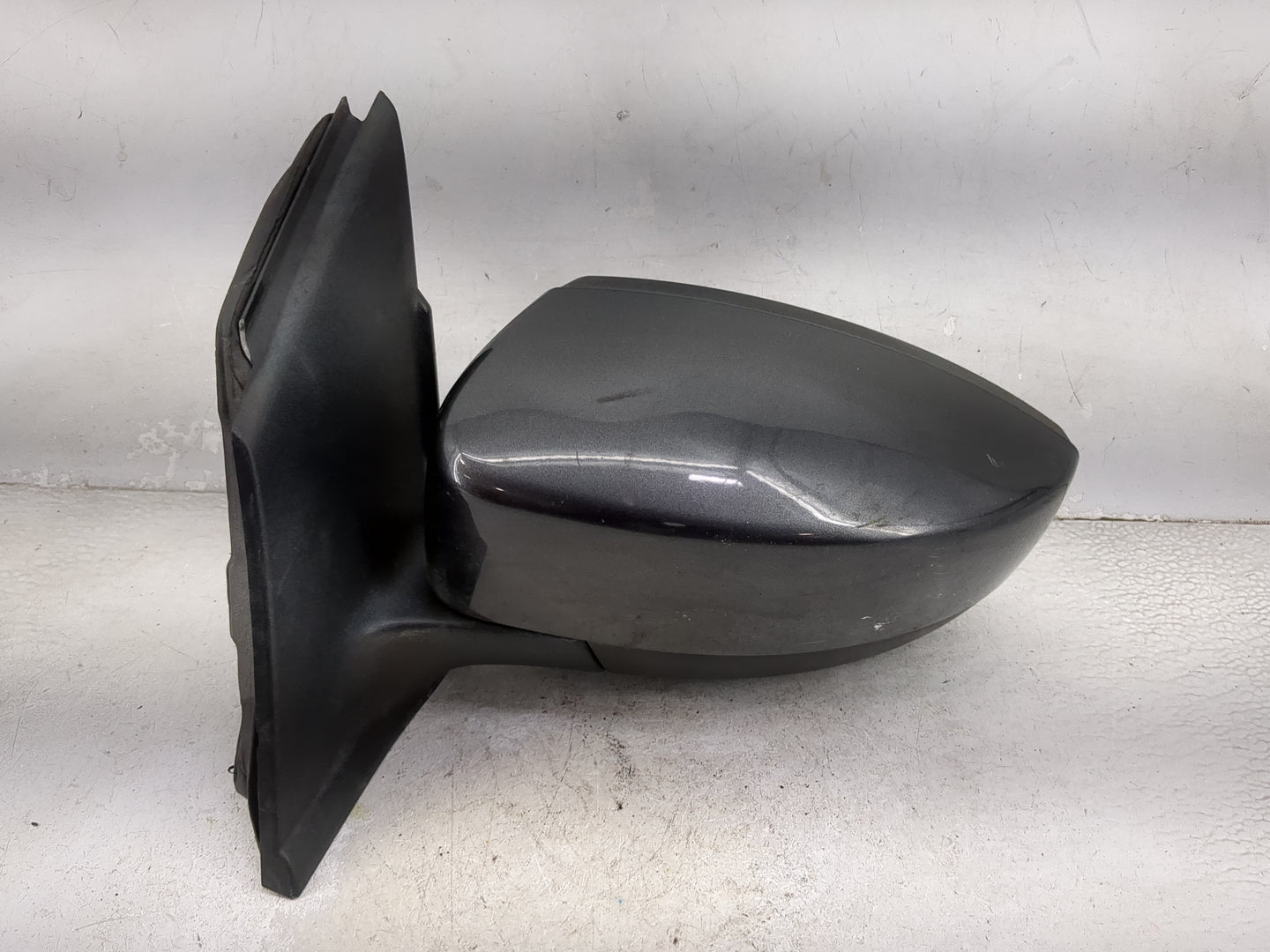2013-2016 Ford Escape Driver Side View Mirror - Left Door Mirror OEM Used - Oemusedautoparts1.com
