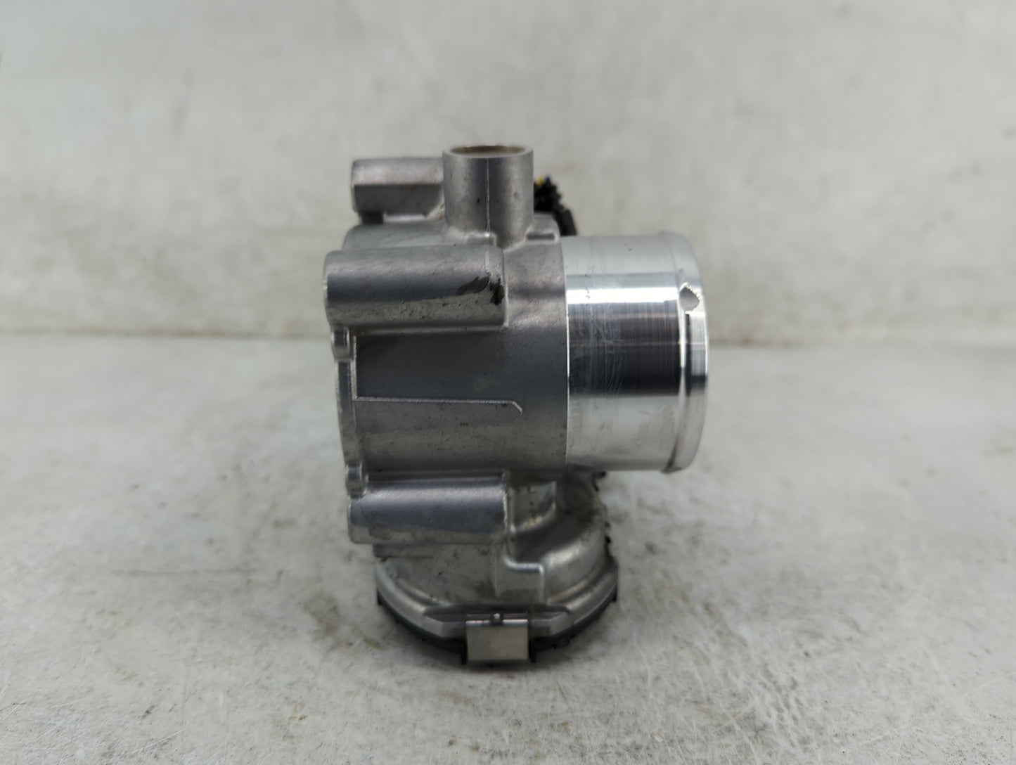 2013-2016 Ford Escape Throttle Body P/N:7S7G-9F991-CA 0280750535 Fits Fits 2013 2014 2015 2016 2017 2018 2019 OEM Used Auto 