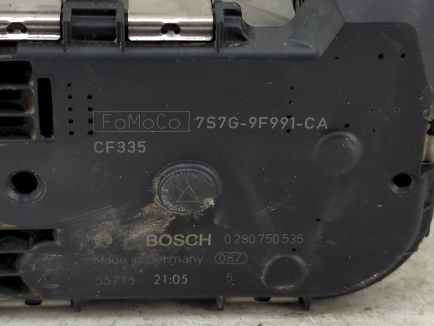 2013-2016 Ford Escape Throttle Body P/N:7S7G-9F991-CA 0280750535 Fits Fits 2013 2014 2015 2016 2017 2018 2019 OEM Used Auto 