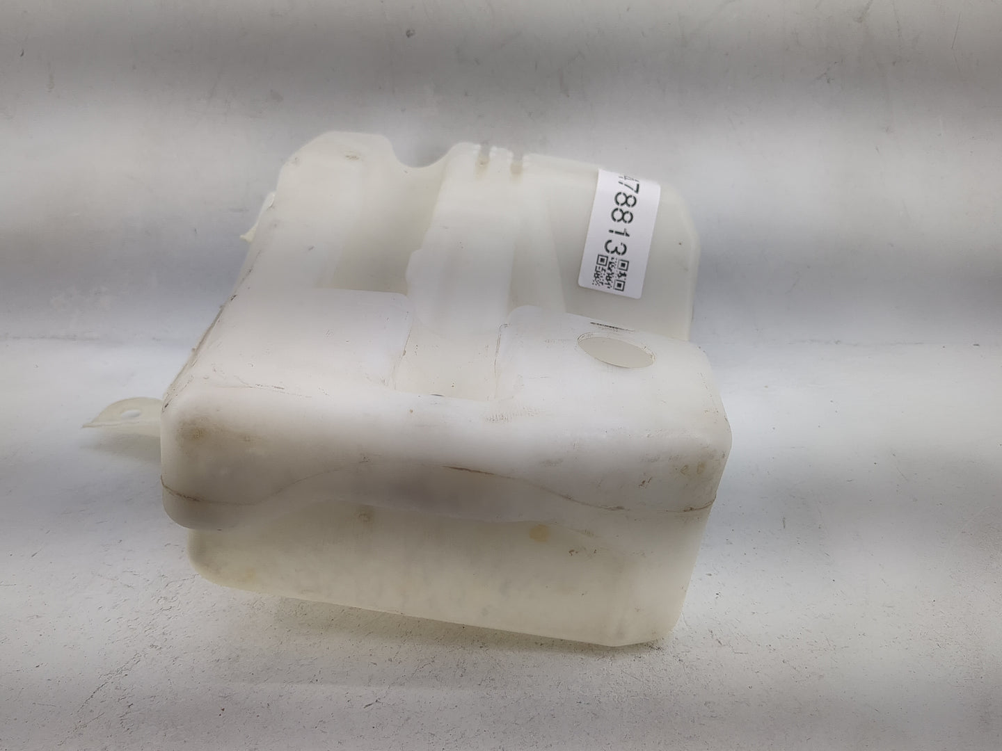 2015-2019 Ford Escape Windshield Washer Fluid Reservoir Bottle Oem 1478813 - Oemusedautoparts1.com