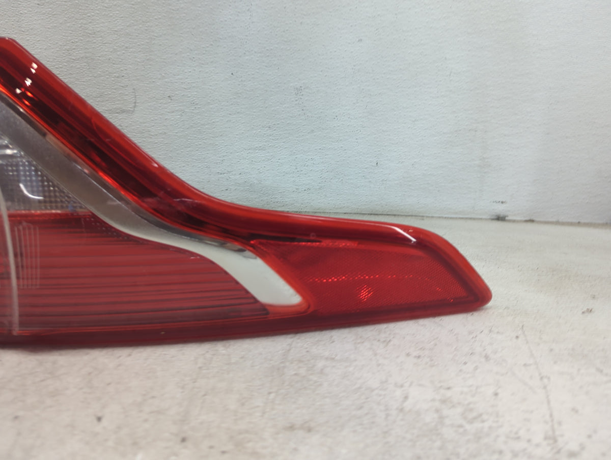 2013-2016 Ford Escape Tail Light Assembly Driver Left OEM P/N:JX7T-13405-A Fits Fits 2013 2014 2015 2016 OEM Used Auto Parts