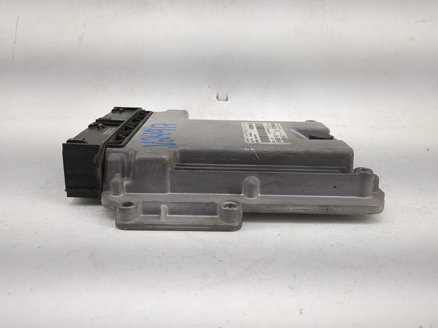 2015-2016 Ford Escape PCM Engine Control Computer ECU ECM PCU OEM P/N:FJ5A-12A650-UB FJ5A-12B684-BA Fits Fits 2015 2016 OEM 