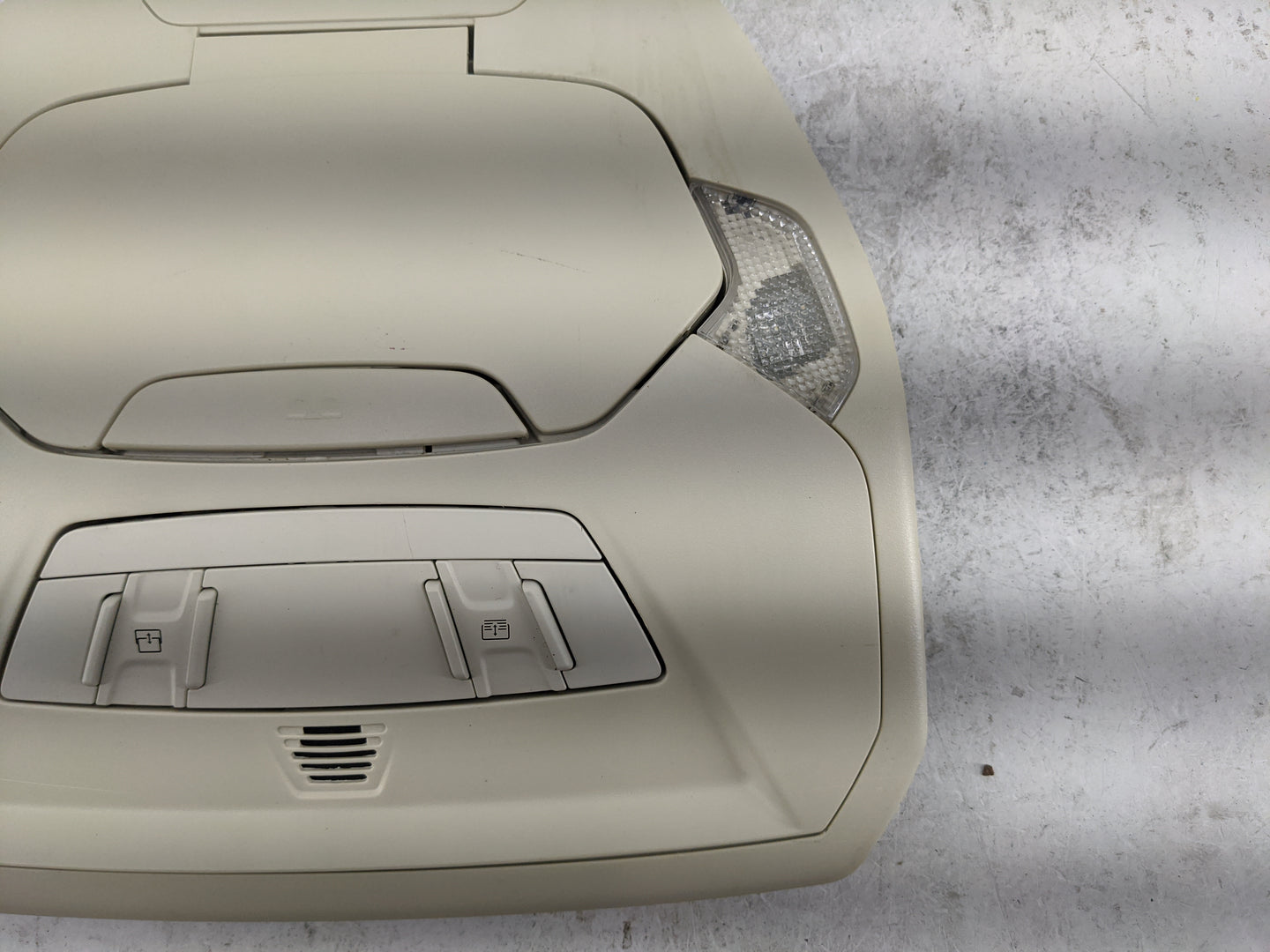 2016 Ford Escape Overhead Roof Console Tan - Oemusedautoparts1.com