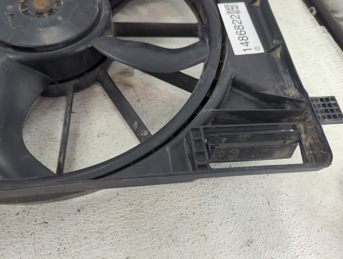 2013-2016 Ford Escape Electric Radiator Cooling Fan Motor Assembly P/N:1137328587 CV61-8C607-DE Fits Fits 2013 2014 2015 201