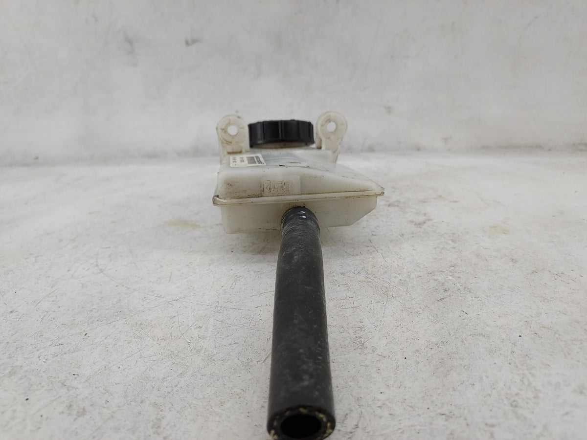 2013-2019 Ford Escape Brake Master Cylinder 1499095 - Oemusedautoparts1.com