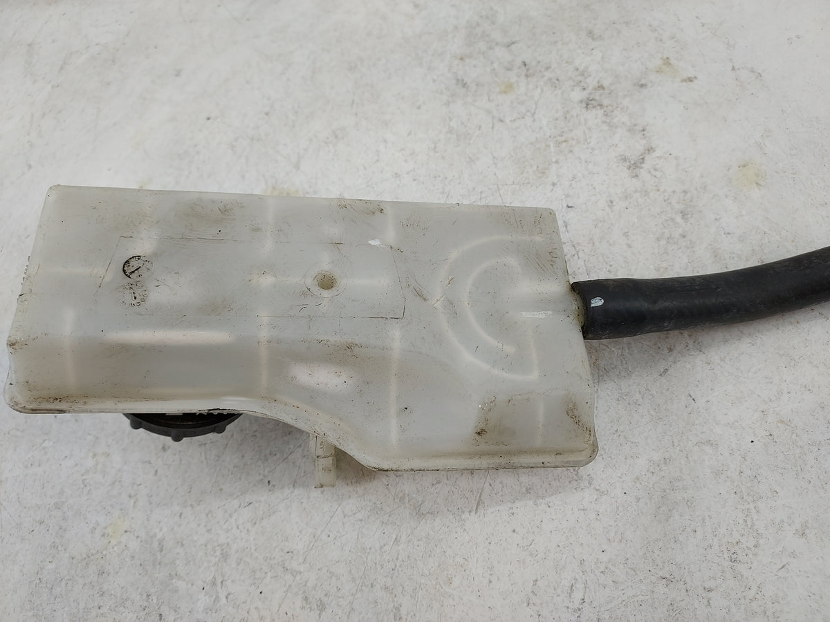 2013-2019 Ford Escape Brake Master Cylinder 1499095 - Oemusedautoparts1.com