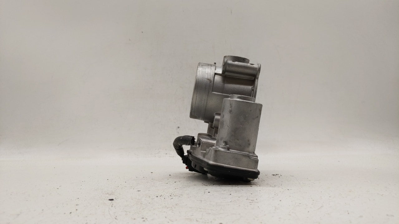 2013-2019 Ford Escape Throttle Body P/N:DS7E-9F991-AK DS7E-9F991-AD Fits Fits 2013 2014 2015 2016 2017 2018 2019 2020 OEM Us