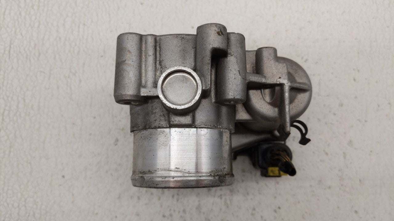 2013-2016 Ford Escape Throttle Body P/N:0 280 750 535 7S7G-9F991-CA Fits Fits 2013 2014 2015 2016 2017 2018 2019 OEM Used Au