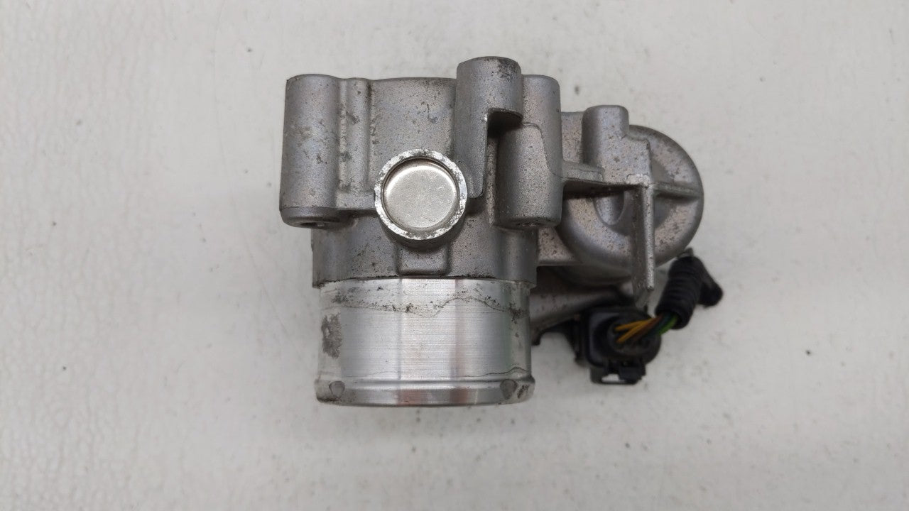 2013-2016 Ford Escape Throttle Body P/N:0 280 750 535 7S7G-9F991-CA Fits Fits 2013 2014 2015 2016 2017 2018 2019 OEM Used Au