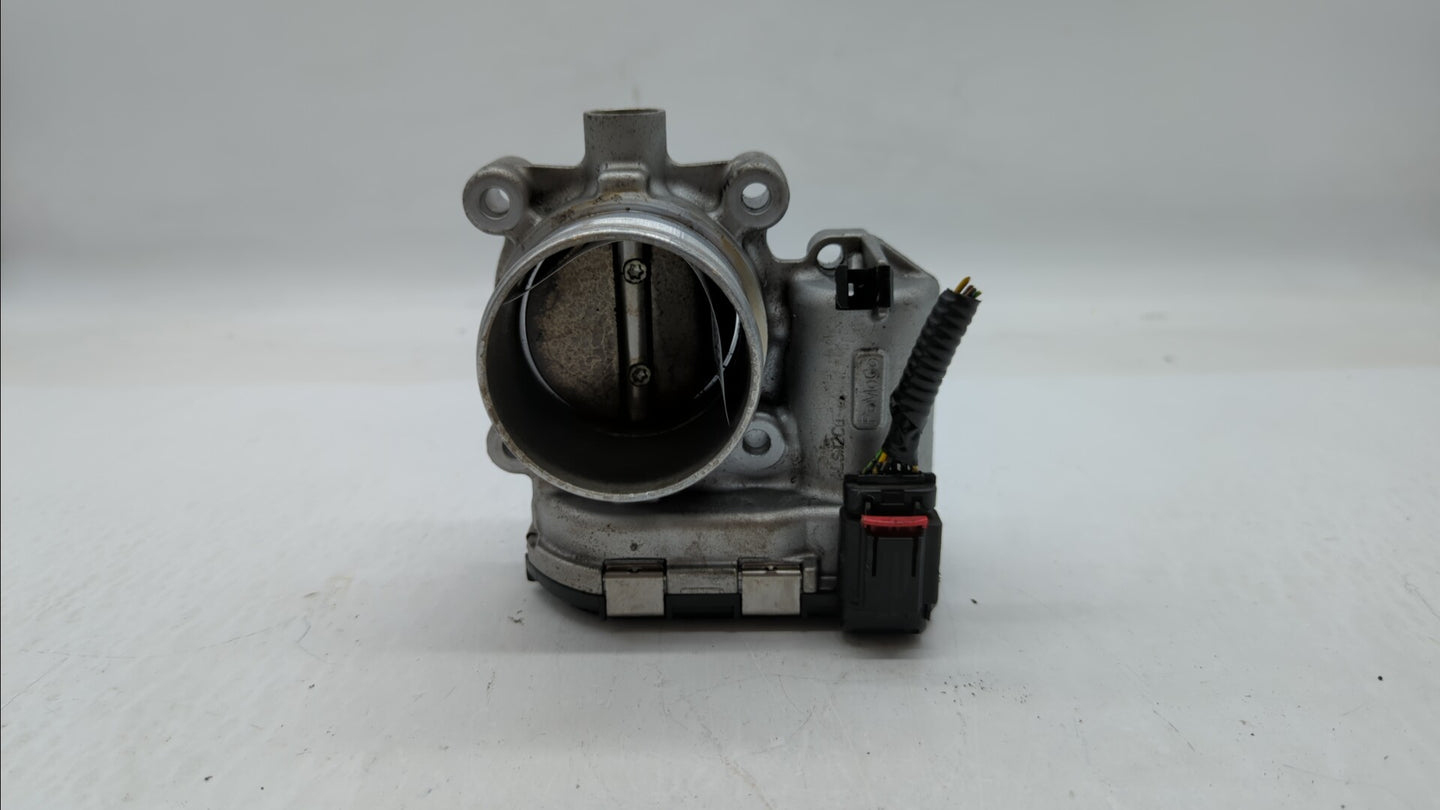 2017-2019 Ford Escape Throttle Body P/N:DS7E-9F991-BB Fits Fits 2014 2015 2016 2017 2018 2019 OEM Used Auto Parts - Oemuseda