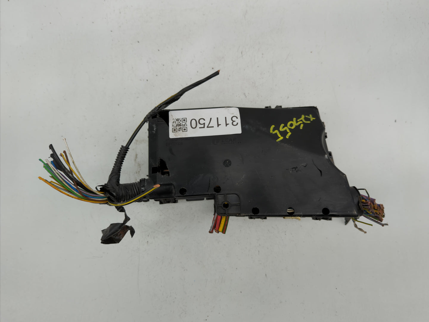 2013-2016 Ford Escape Fusebox Fuse Box Panel Relay Module P/N:AV6T-14A142-AB AV6T-14A067-AD Fits Fits 2013 2014 2015 2016 OE