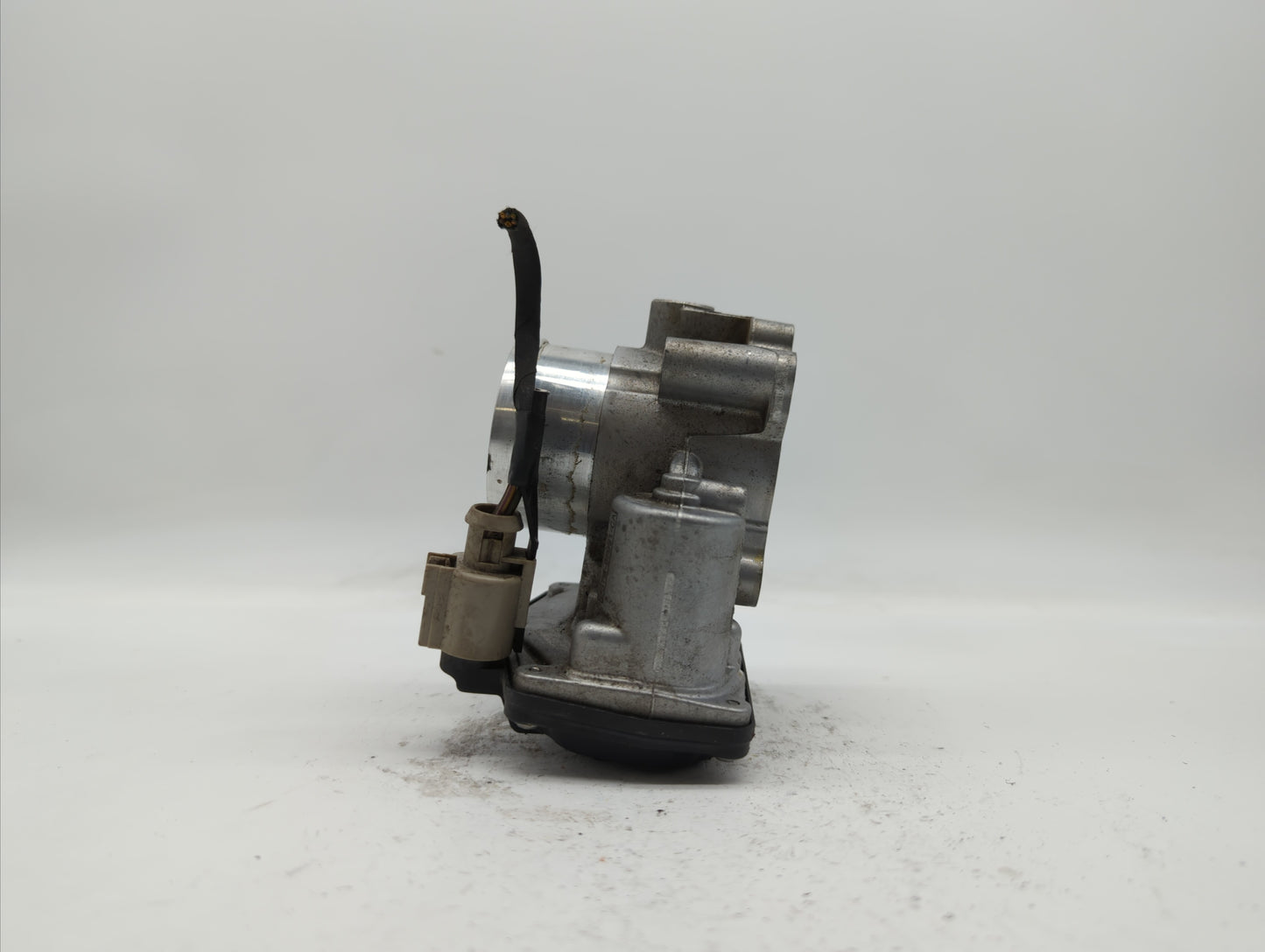 2017-2019 Ford Escape Throttle Body P/N:DS7G-9F991-BB DS7G-9E991-BB, DS7G-9F991-CA Fits Fits 2014 2015 2016 2017 2018 2019 O