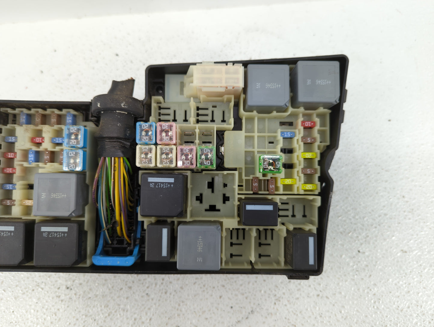 2013-2016 Ford Escape Fusebox Fuse Box Panel Relay Module P/N:AV6T-14A067-AD AV6T-14A142-AB Fits Fits 2013 2014 2015 2016 OE