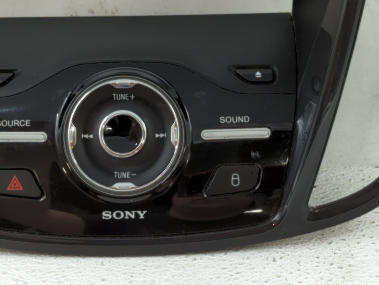 2016 Ford Escape Radio AM FM Cd Player Receiver Replacement P/N:HS7T-18E243-KD Fits OEM Used Auto Parts - Oemusedautoparts1.